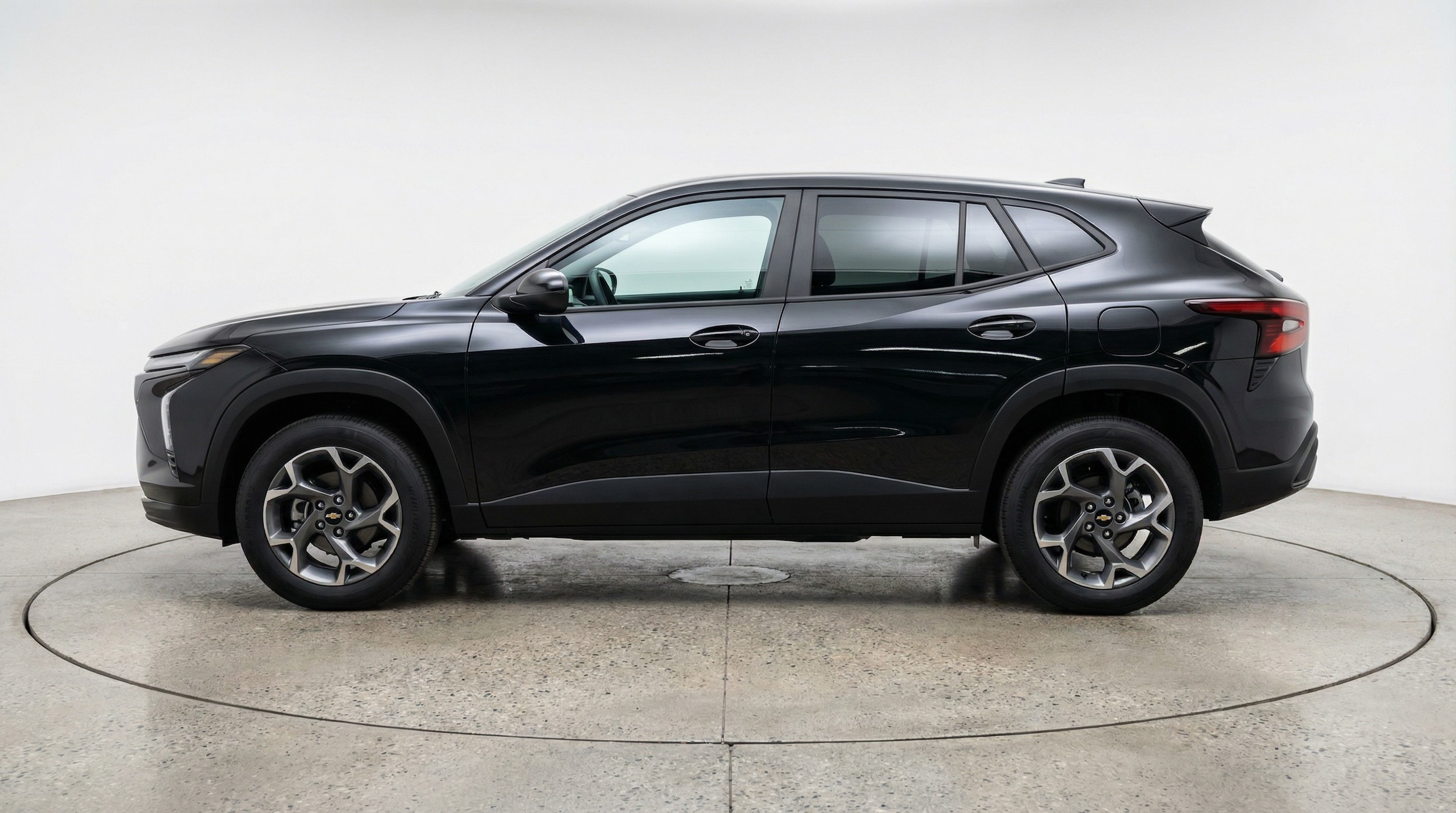 Thumbnail: 2025 Chevrolet Trax - 4