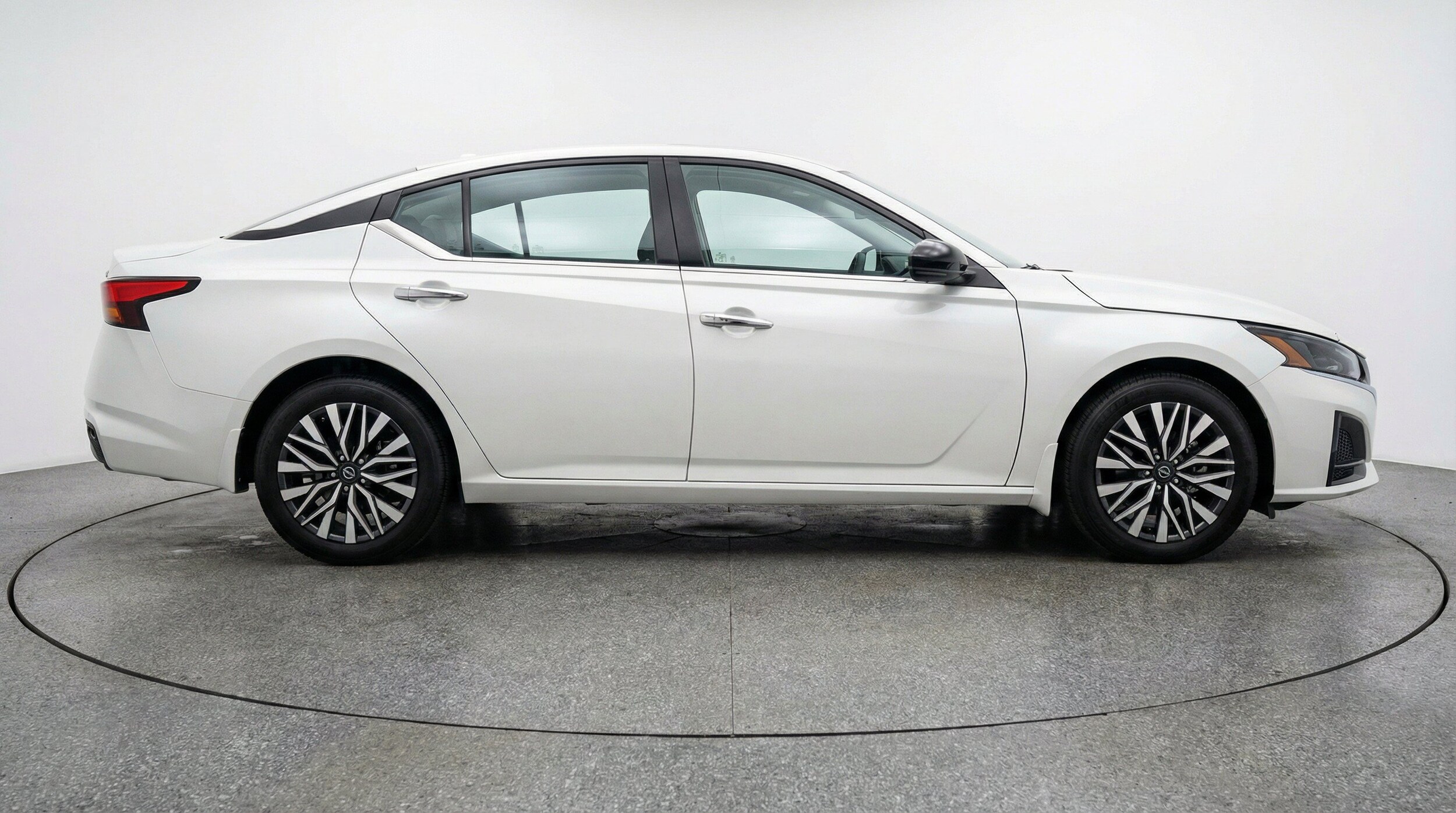Thumbnail: 2025 Nissan Altima - 11
