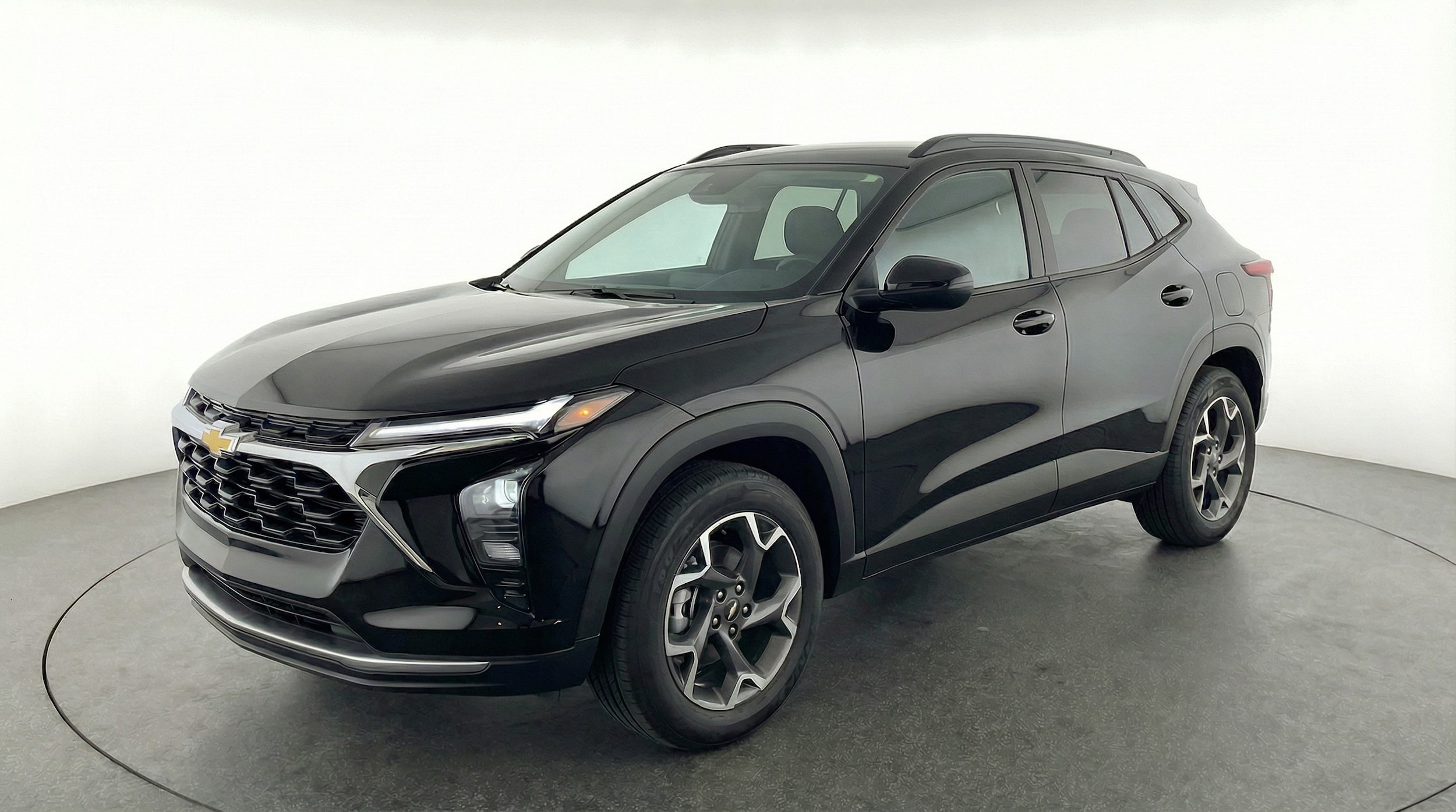 Thumbnail: 2025 Chevrolet Trax - 3