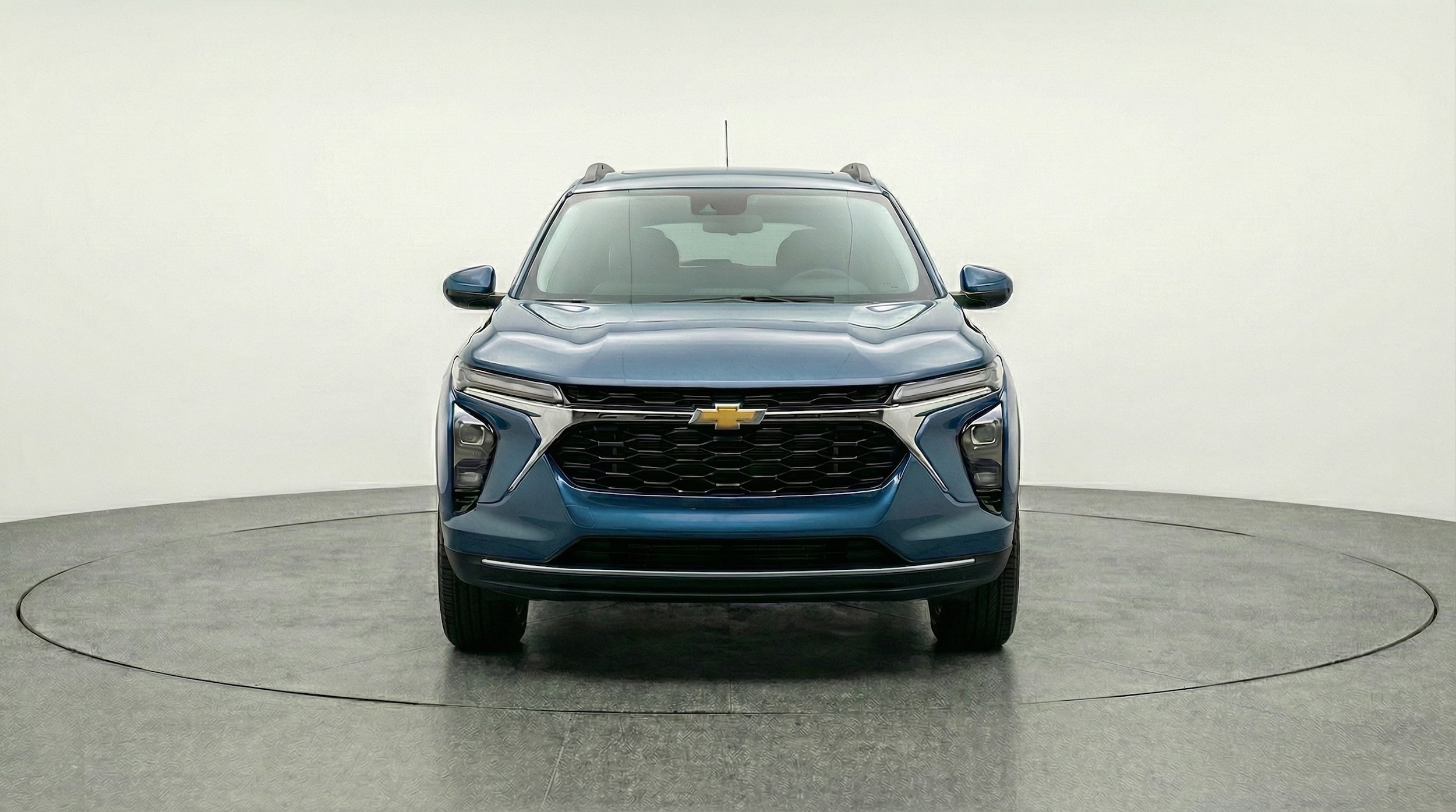 Thumbnail: 2025 Chevrolet Trax - 2