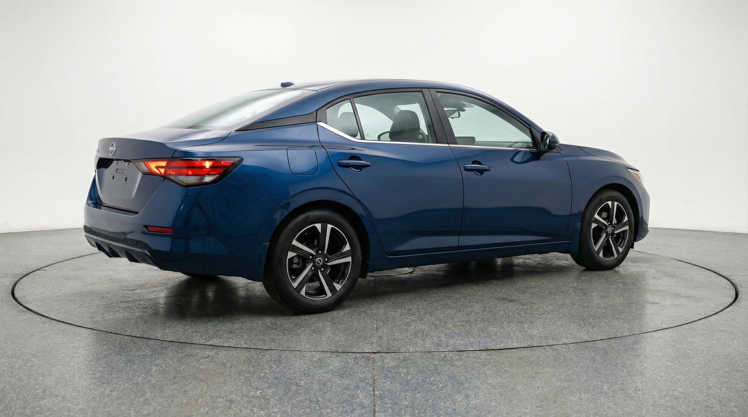 Thumbnail: 2025 Nissan Sentra - 9