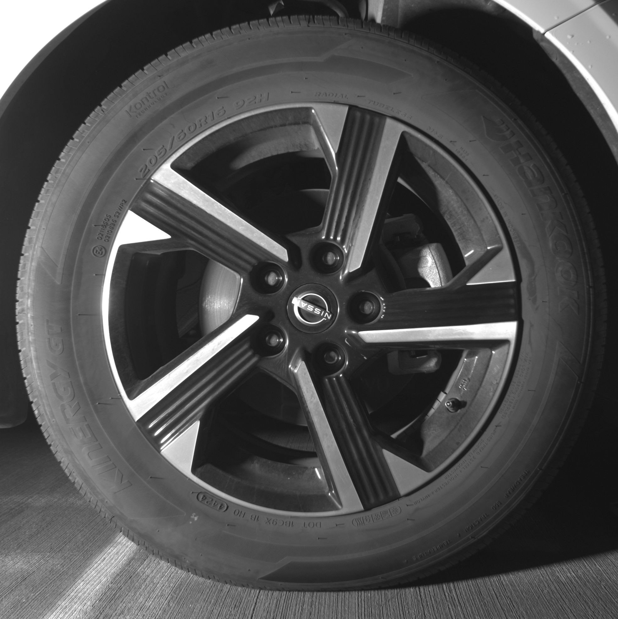 Thumbnail: 2025 Nissan Sentra - 13