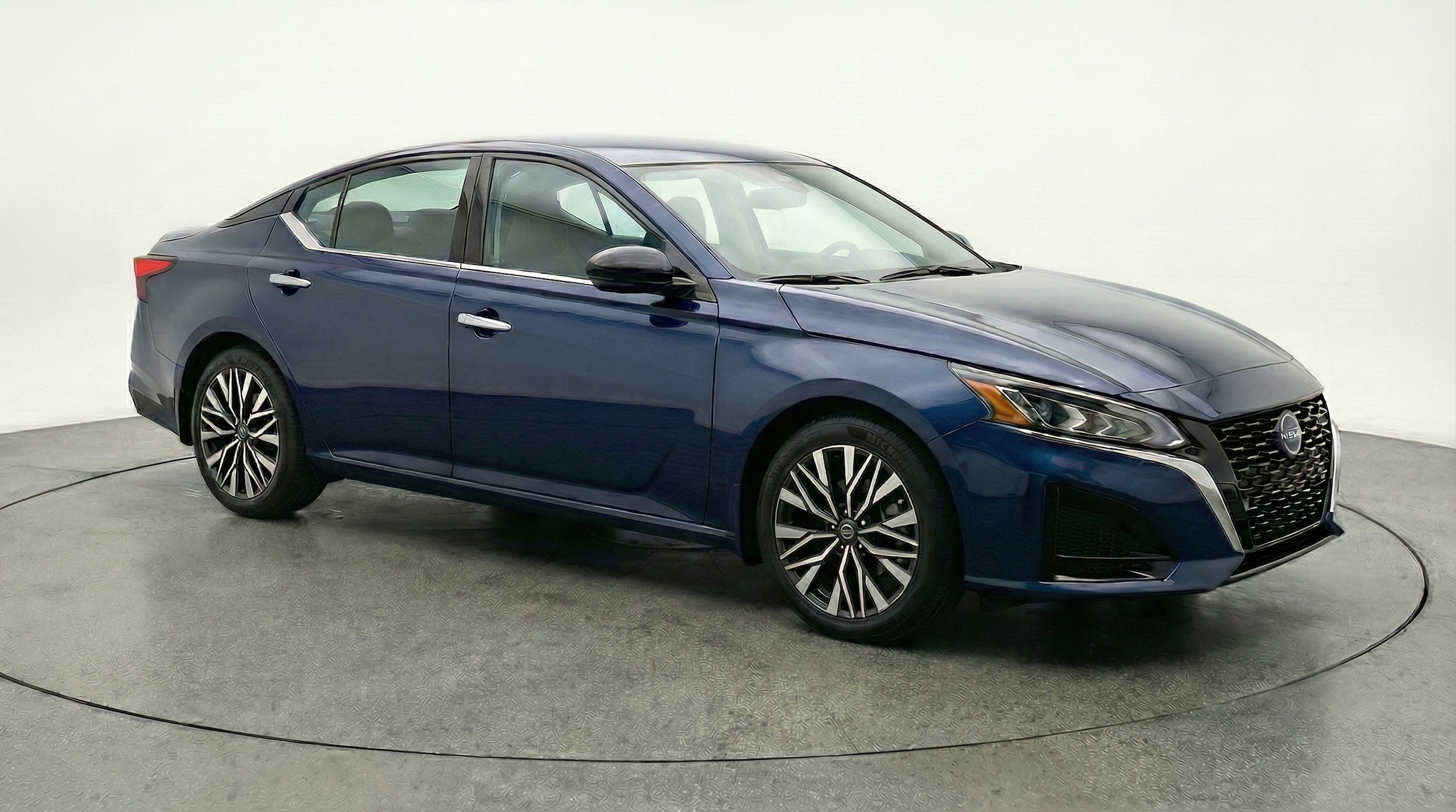 Thumbnail: 2025 Nissan Altima - 1