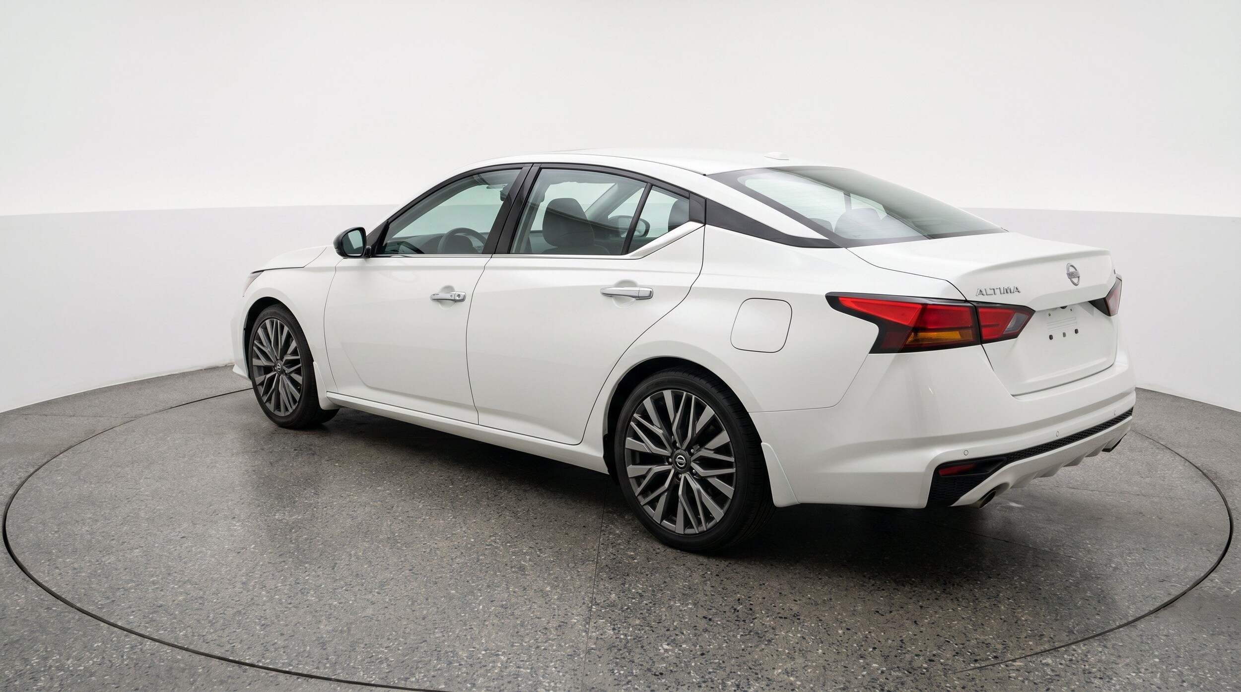 Thumbnail: 2025 Nissan Altima - 6