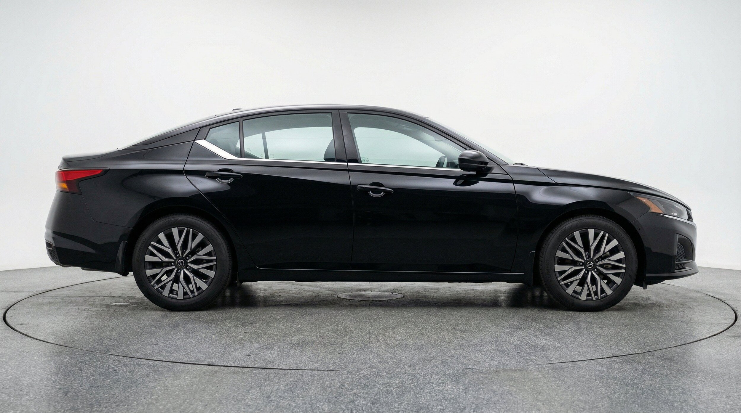 Thumbnail: 2025 Nissan Altima - 11