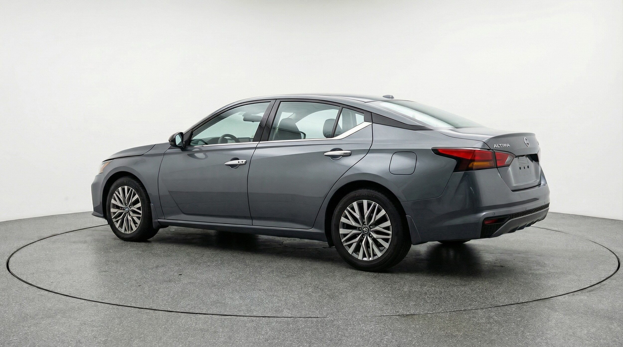 Thumbnail: 2025 Nissan Altima - 5