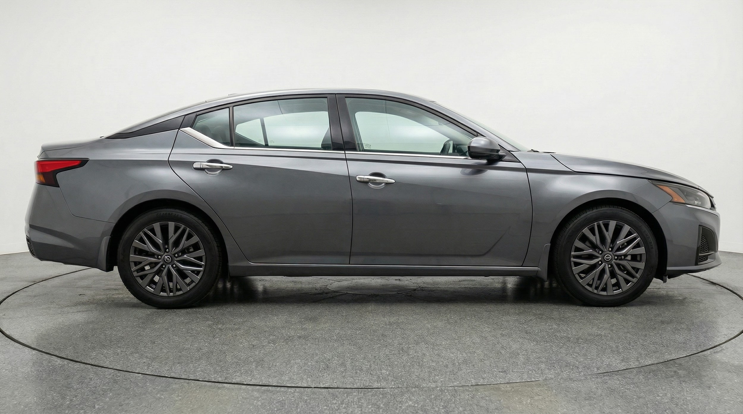 Thumbnail: 2025 Nissan Altima - 8