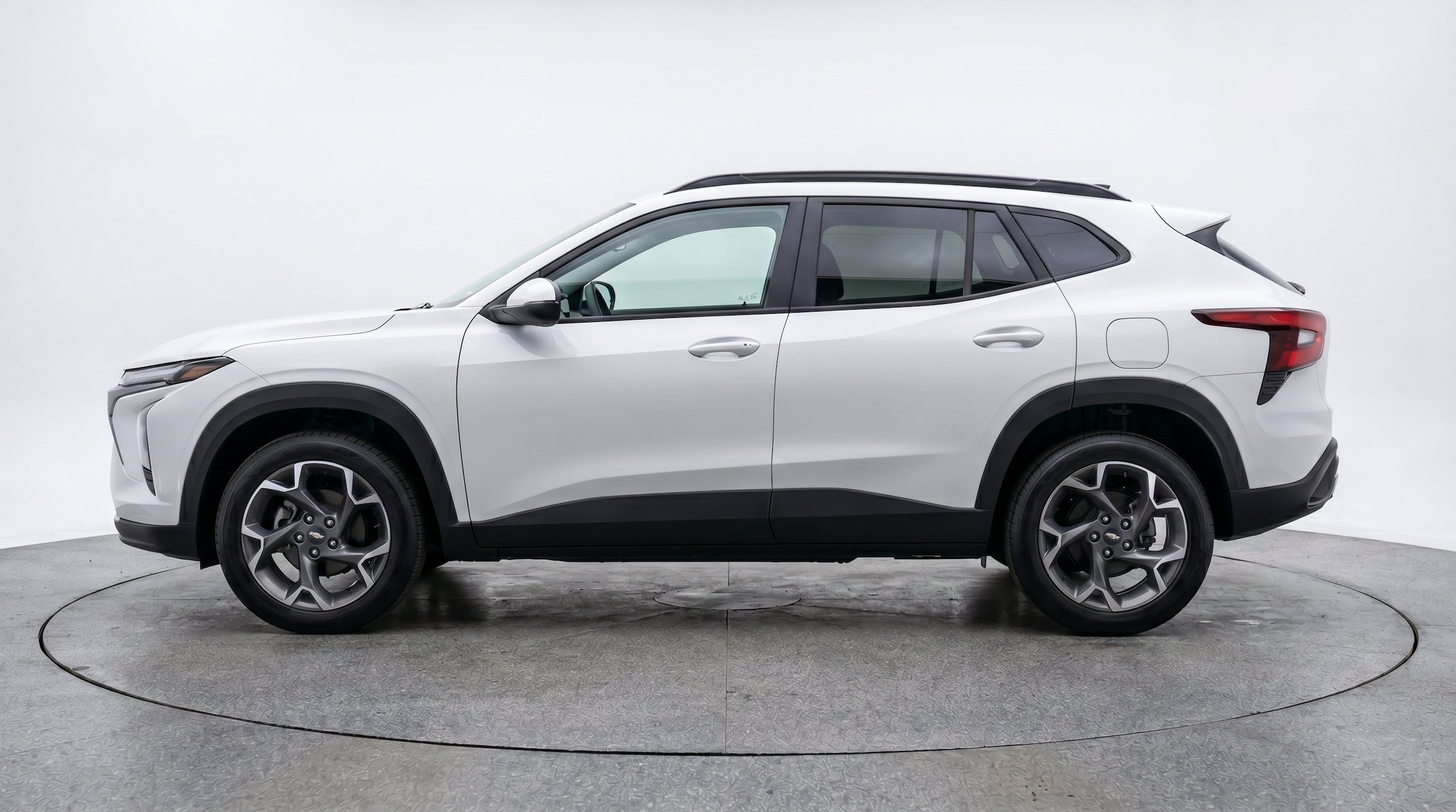 Thumbnail: 2025 Chevrolet Trax - 5