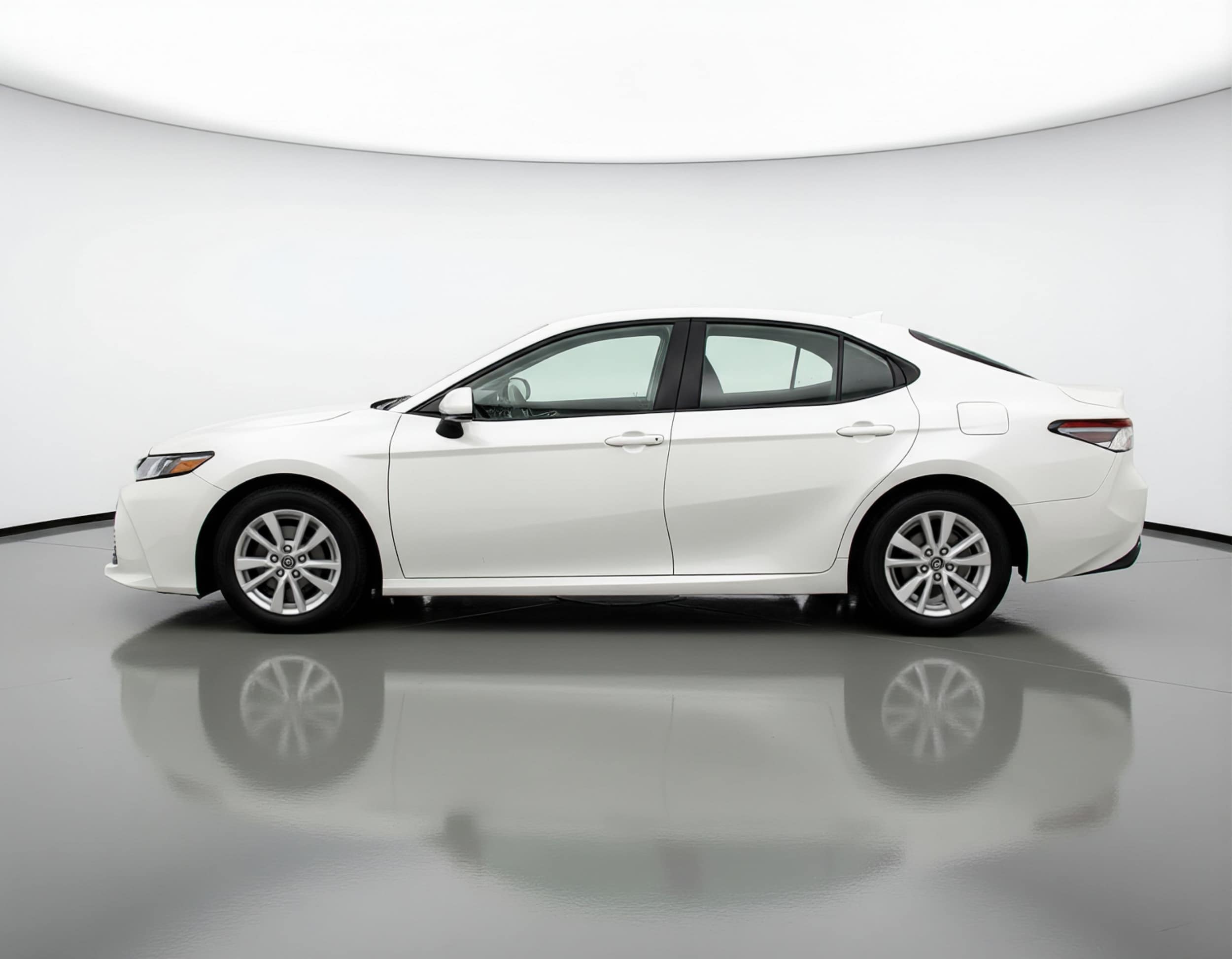 Thumbnail: 2025 Toyota Camry - 4