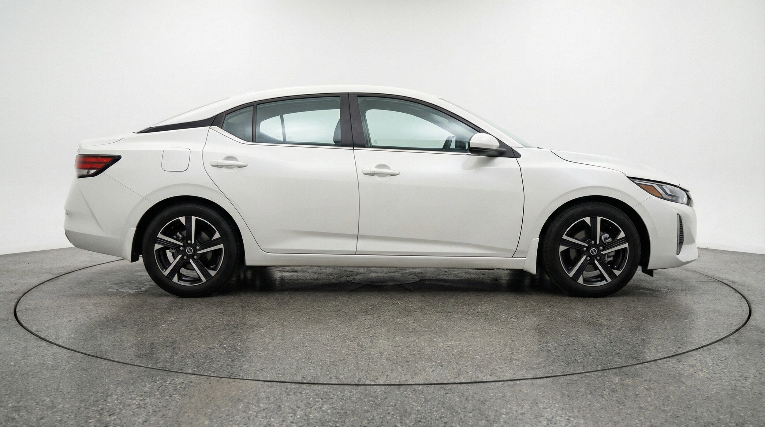 Thumbnail: 2025 Nissan Sentra - 11