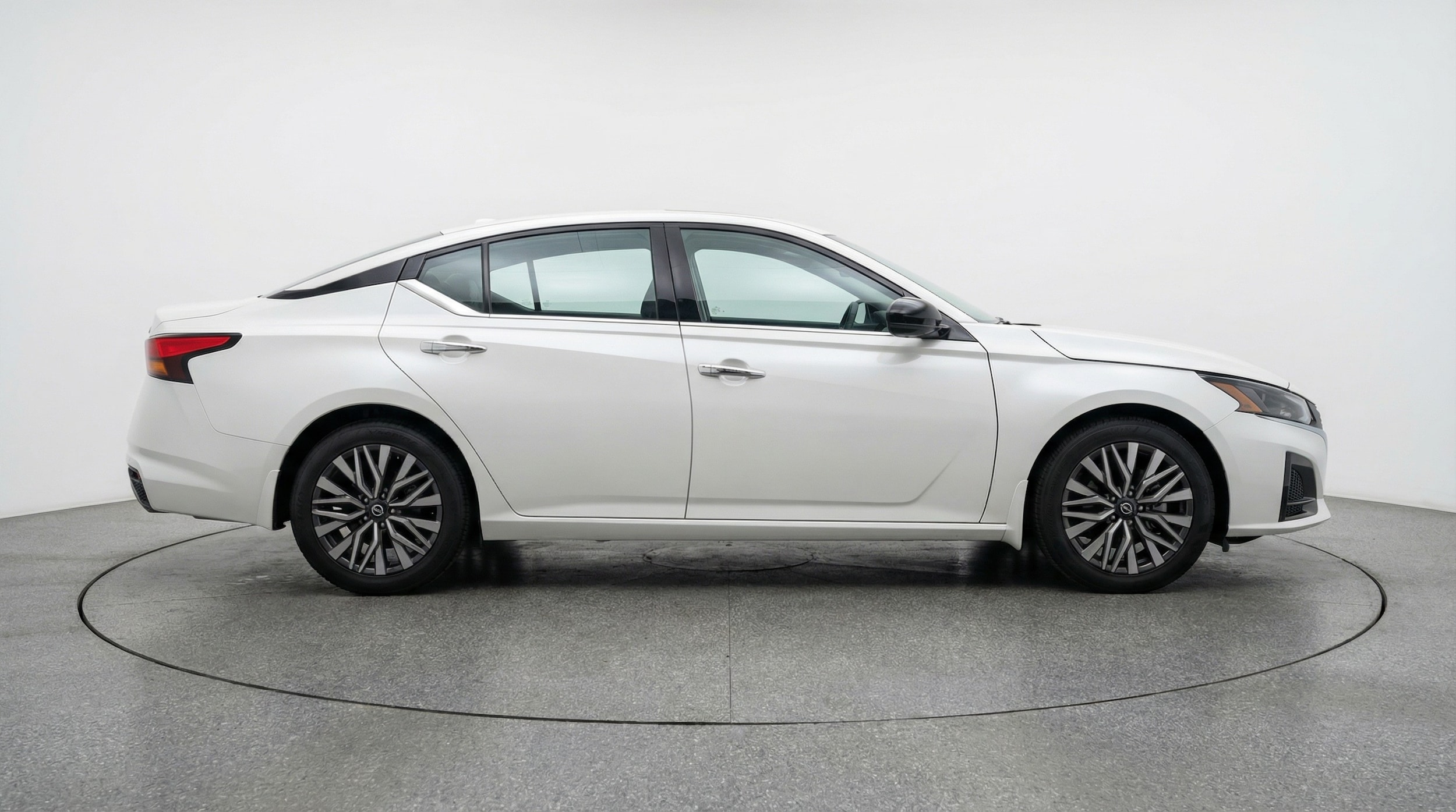 Thumbnail: 2025 Nissan Altima - 8