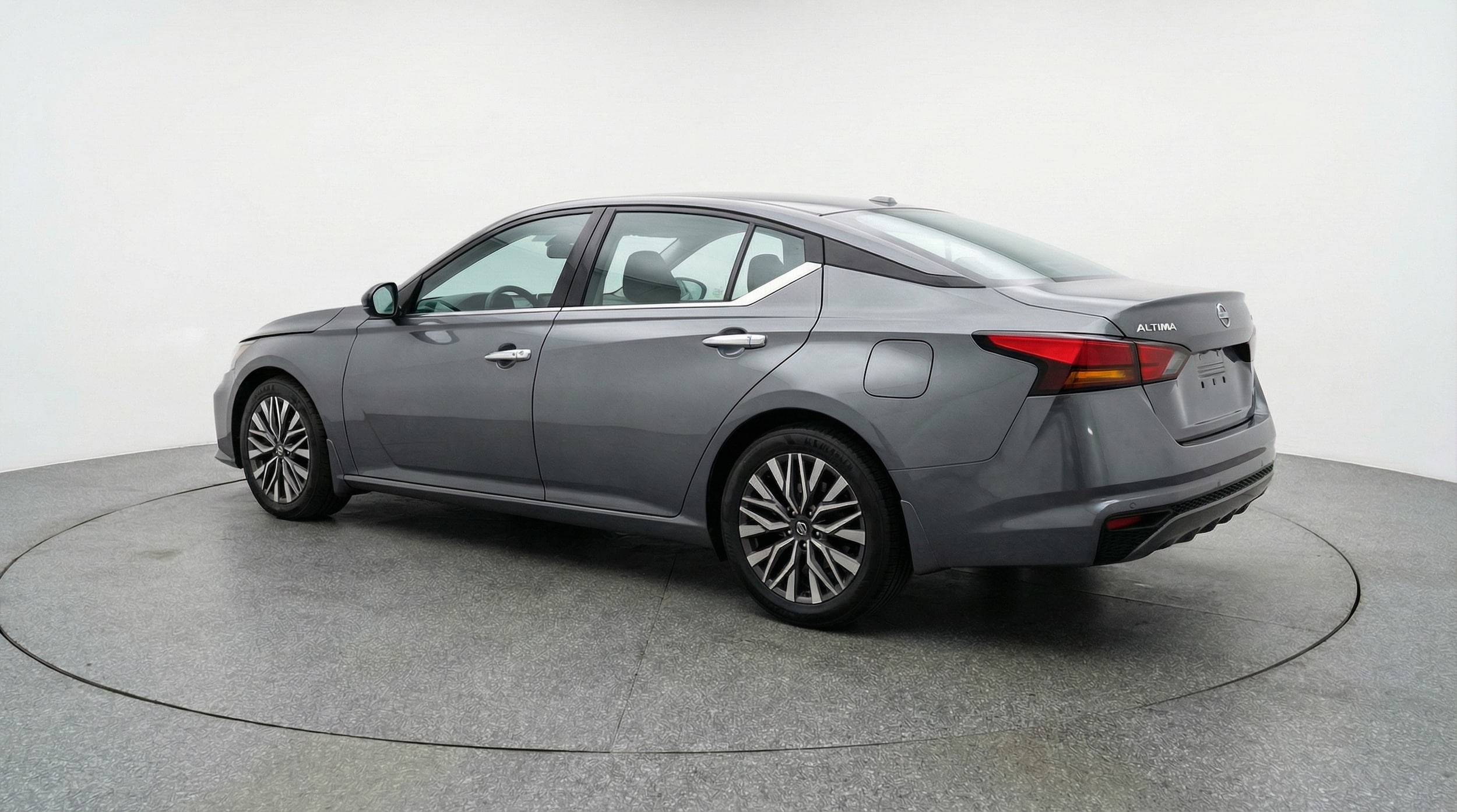 Thumbnail: 2025 Nissan Altima - 5