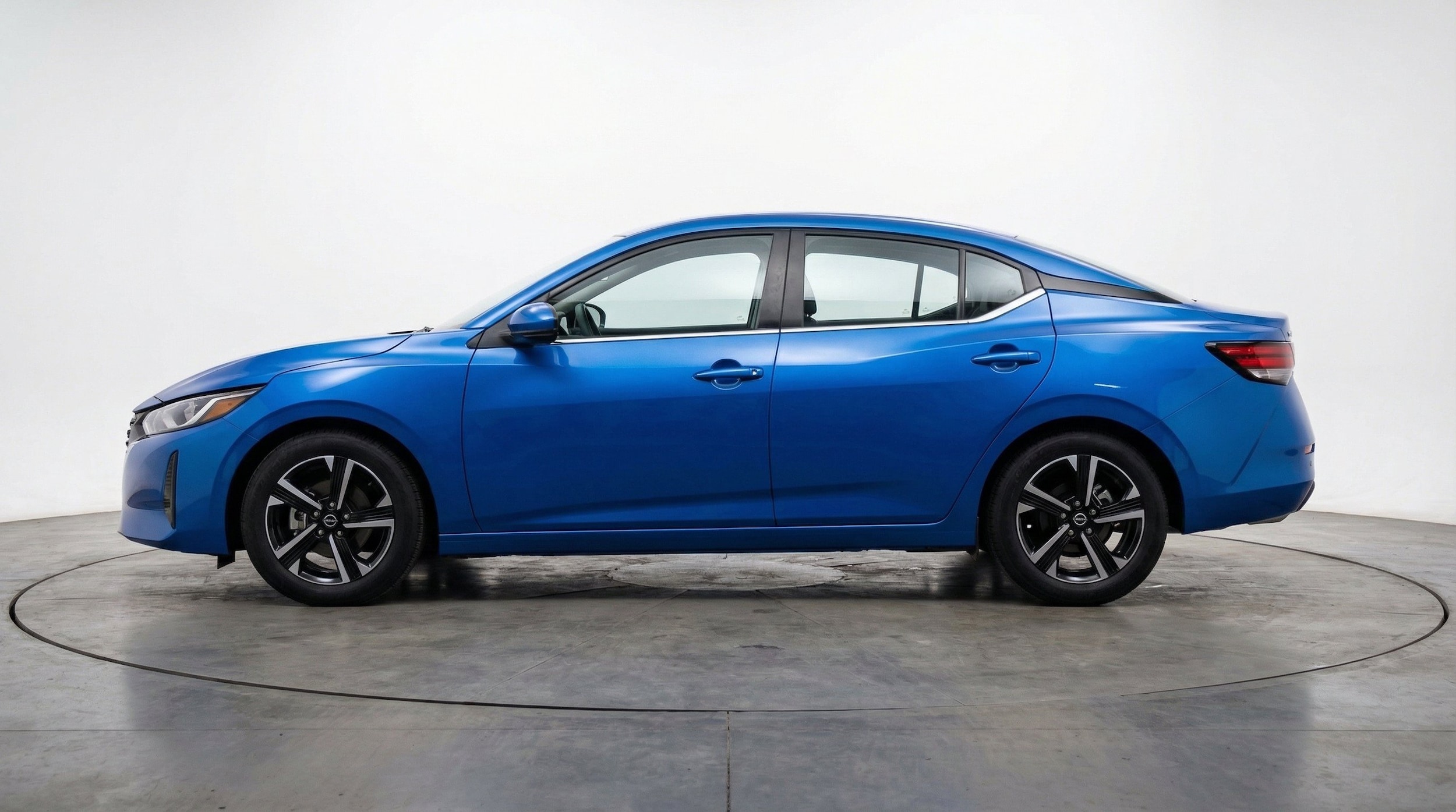 Thumbnail: 2025 Nissan Sentra - 5