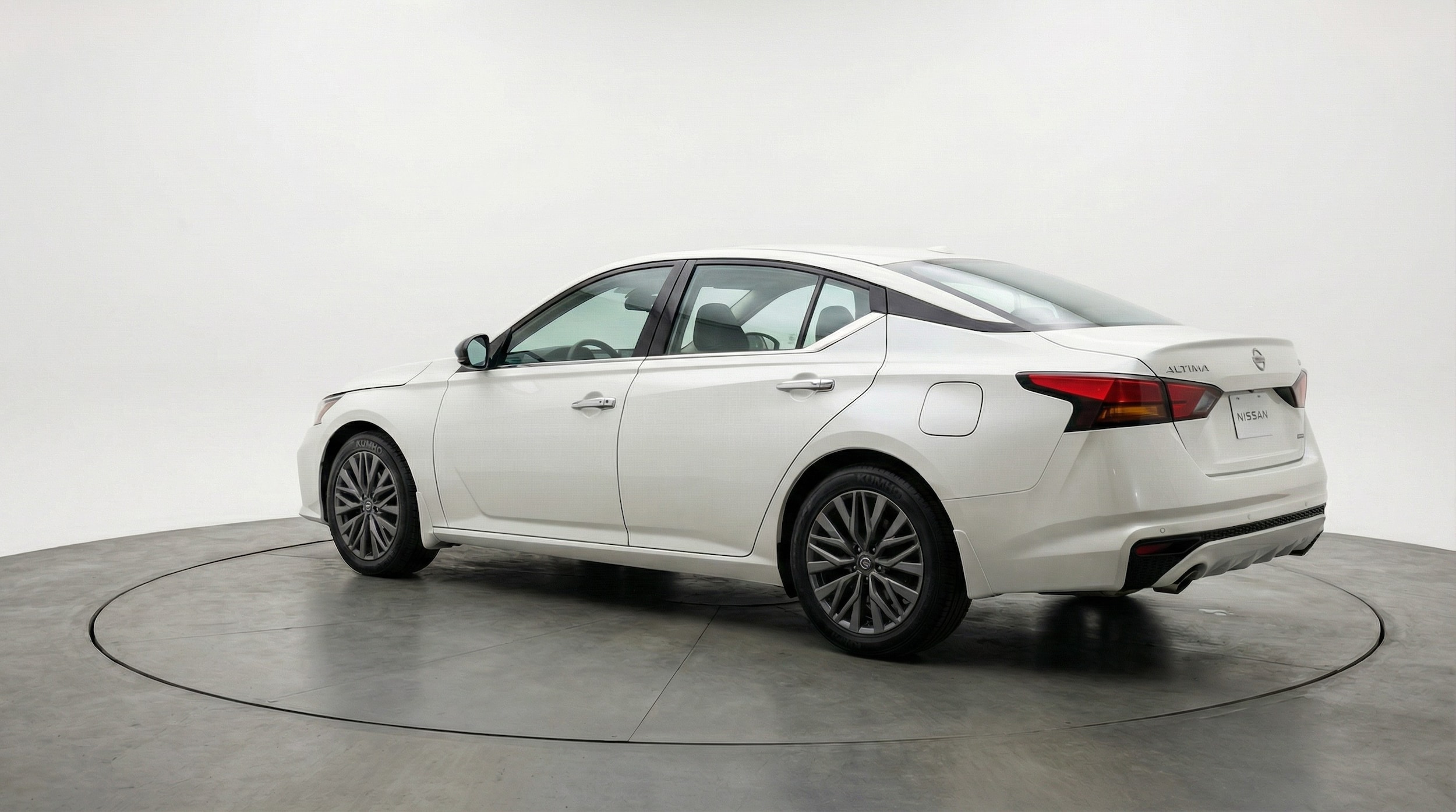 Thumbnail: 2025 Nissan Altima - 5