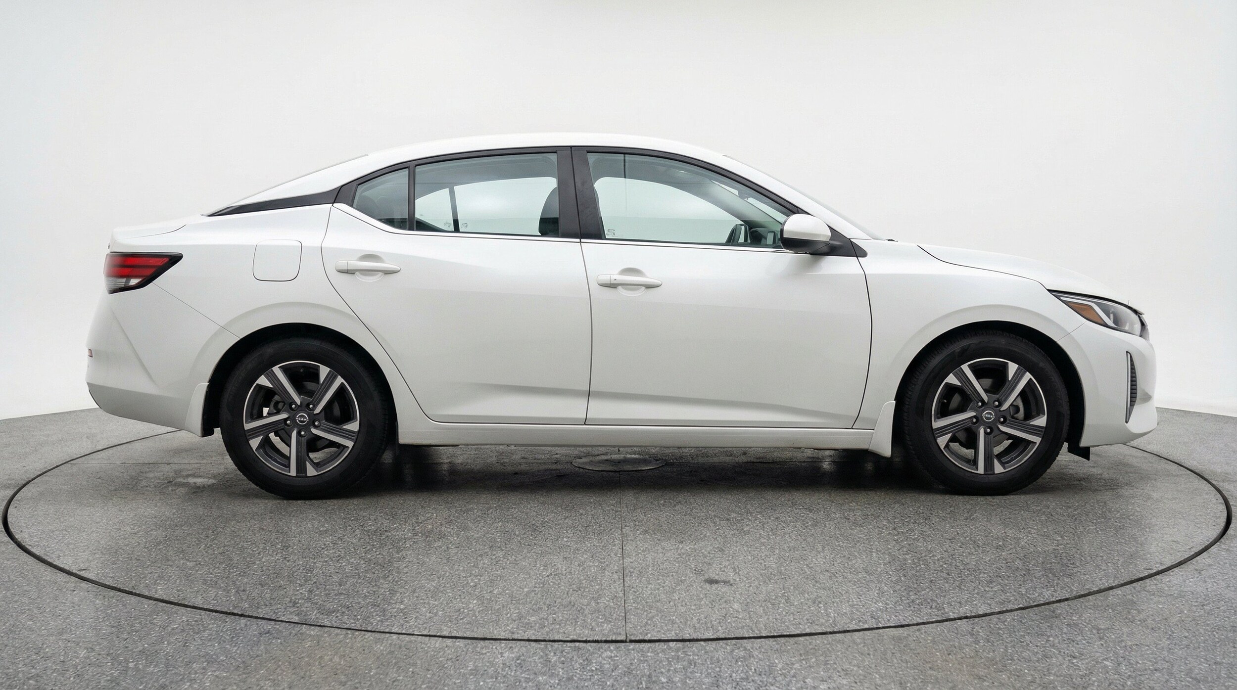 Thumbnail: 2025 Nissan Sentra - 11