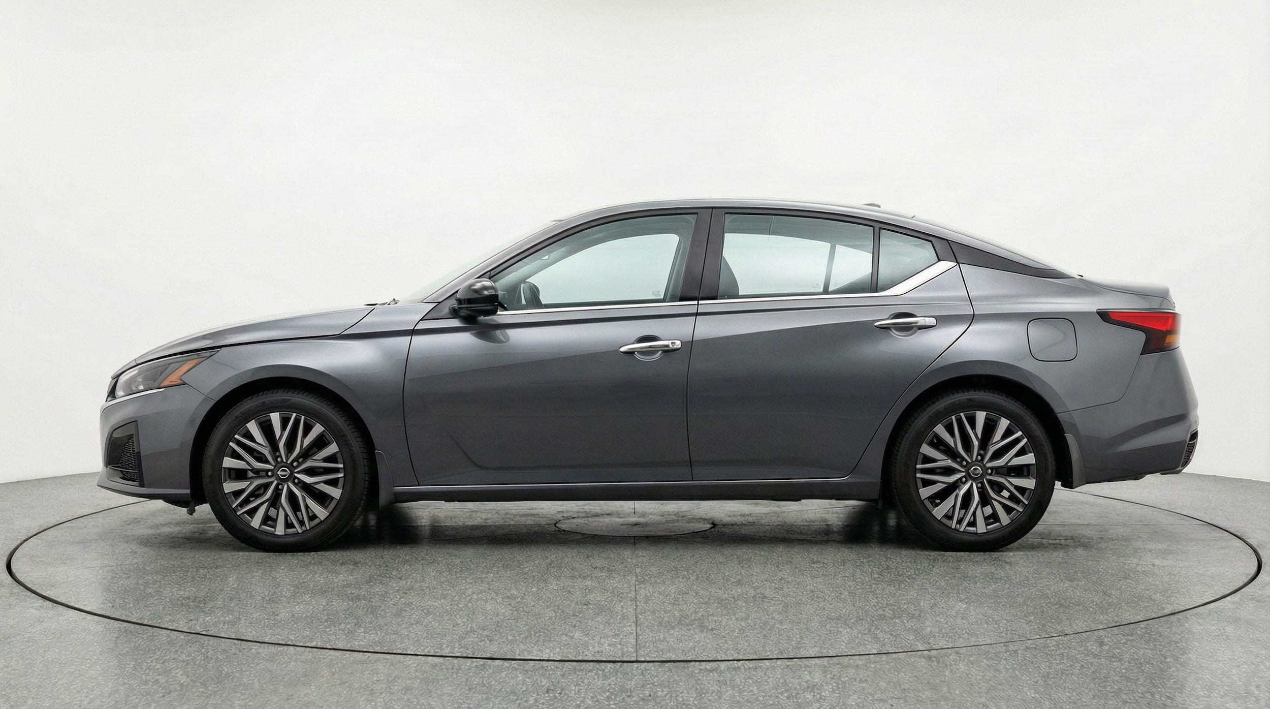 Thumbnail: 2025 Nissan Altima - 4