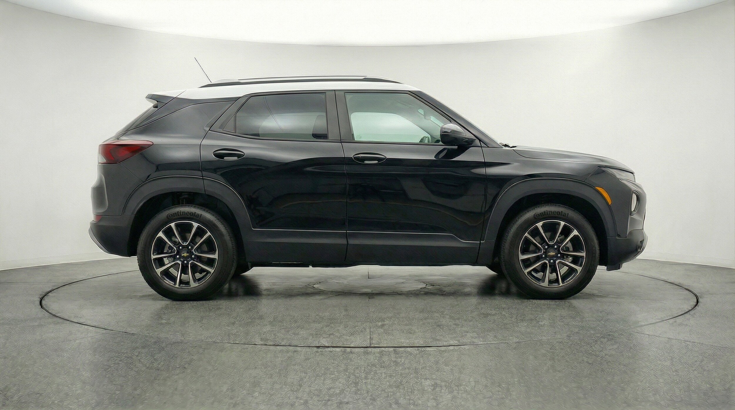 Thumbnail: 2025 Chevrolet TrailBlazer - 11