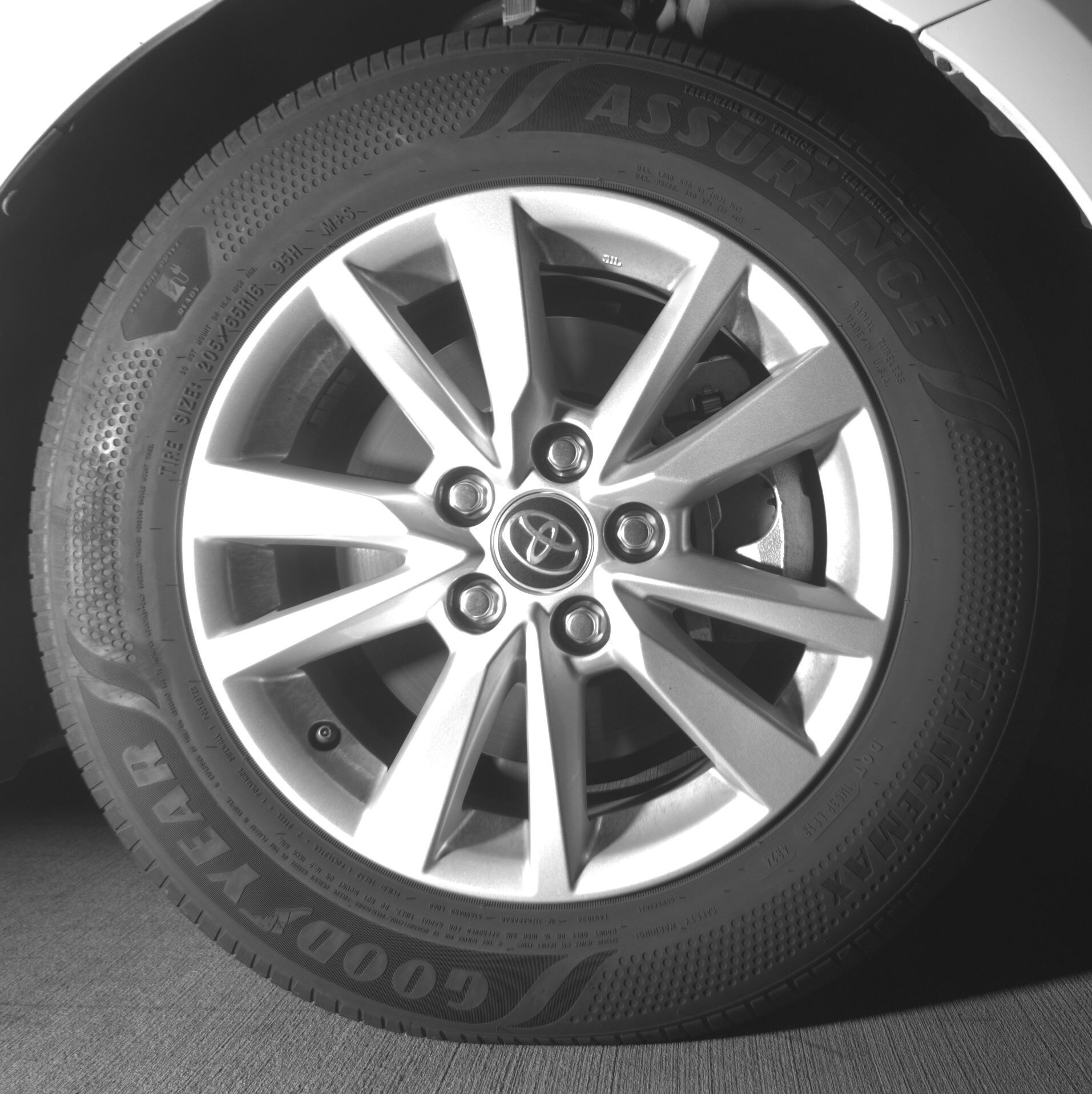 Thumbnail: 2025 Toyota Camry - 10