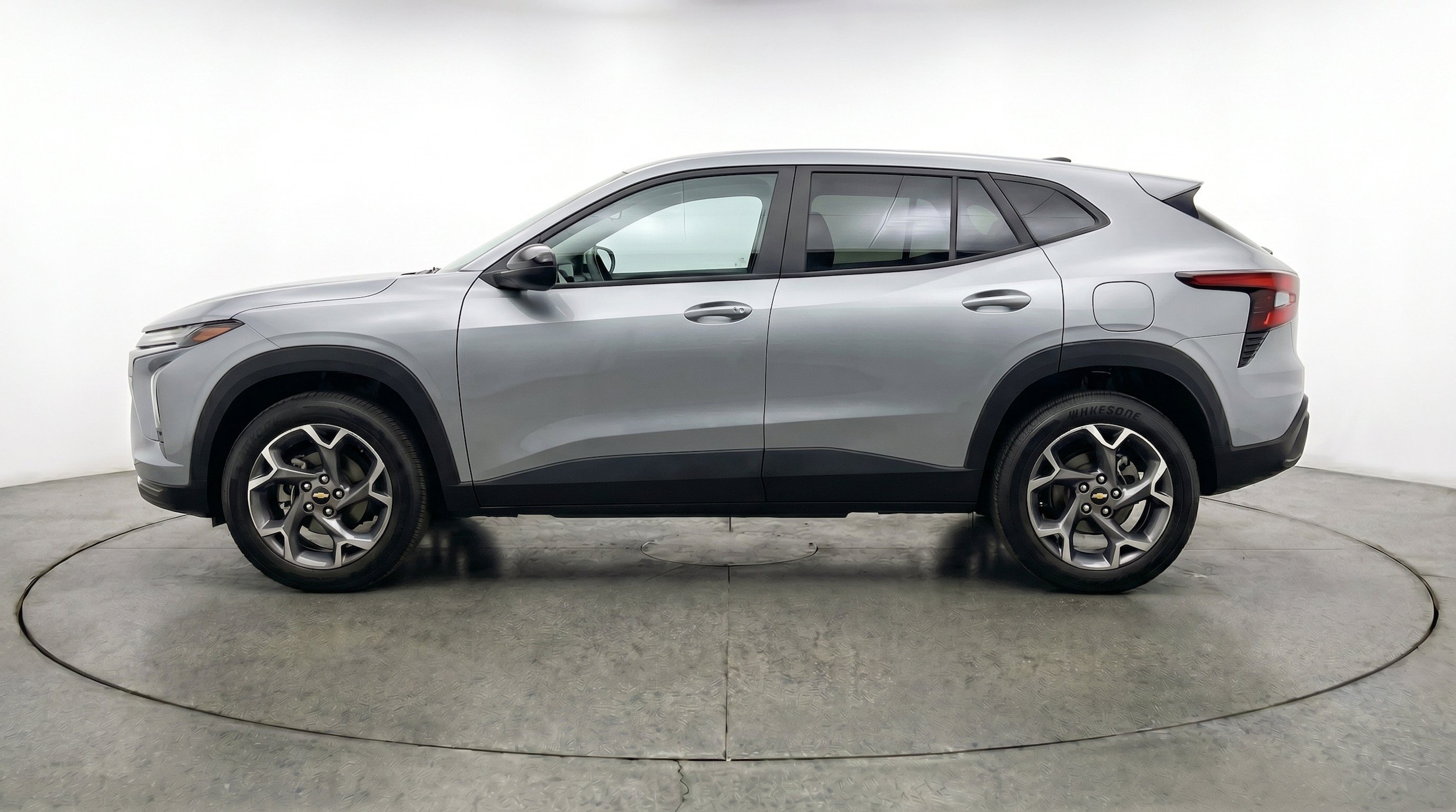 Thumbnail: 2025 Chevrolet Trax - 5