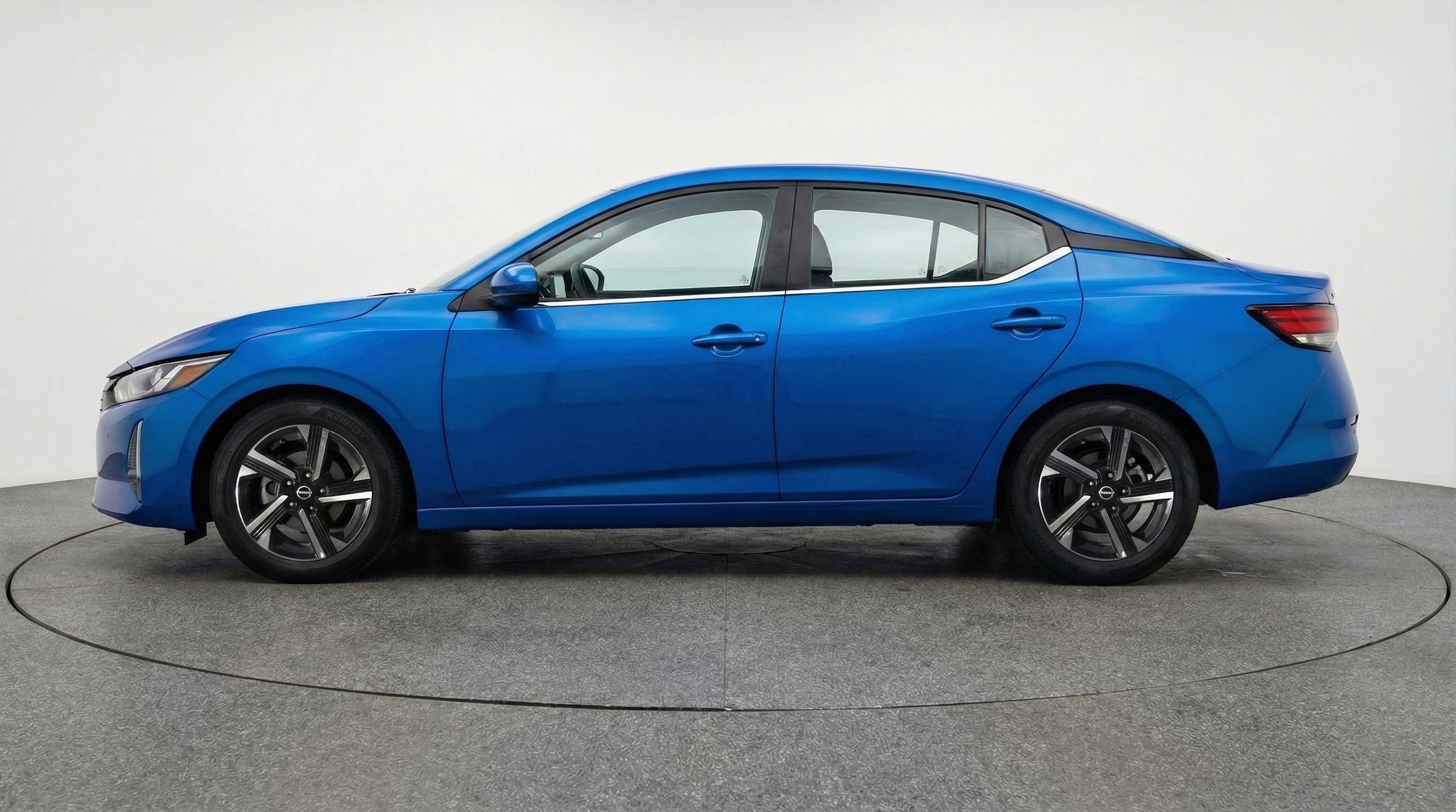 Thumbnail: 2025 Nissan Sentra - 5