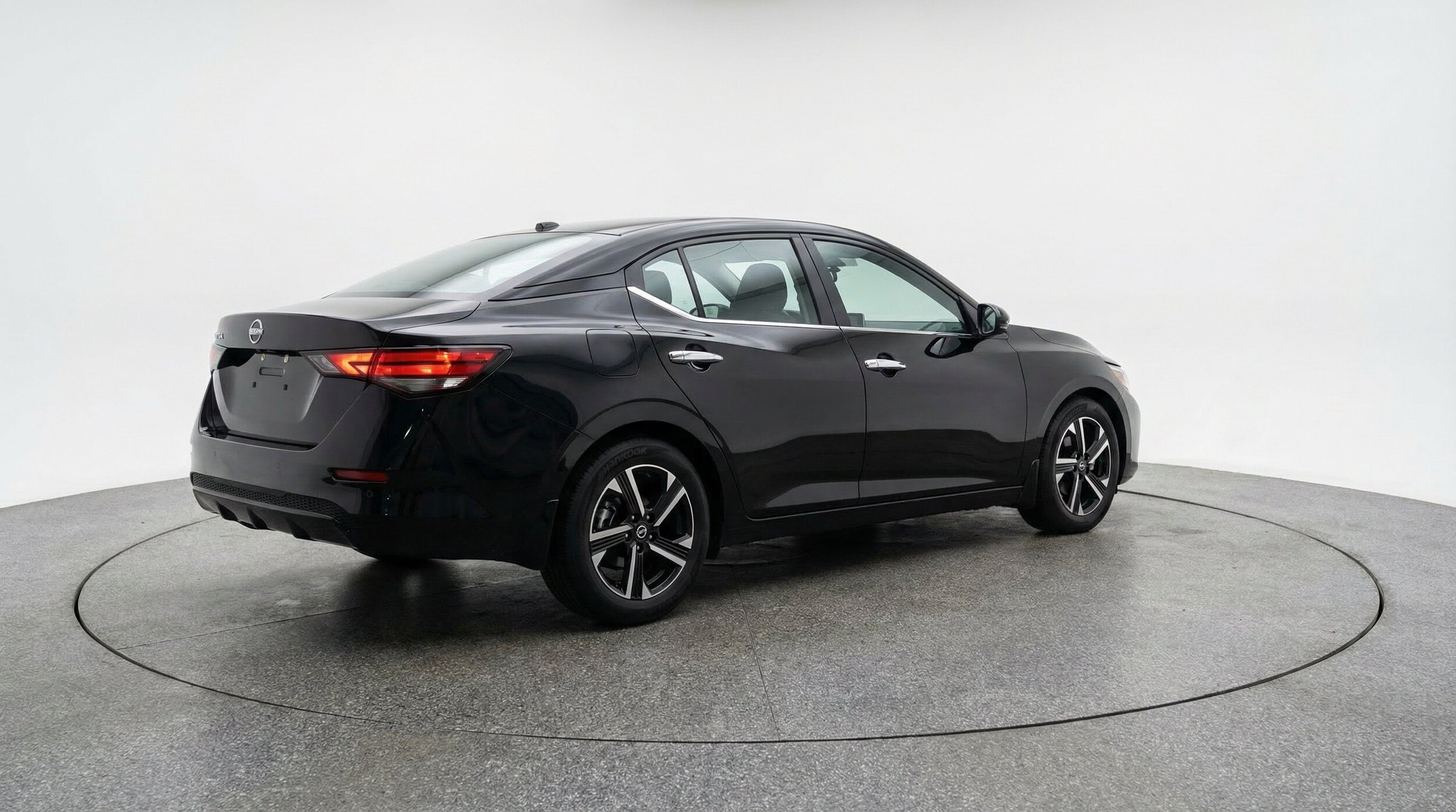 Thumbnail: 2025 Nissan Sentra - 9