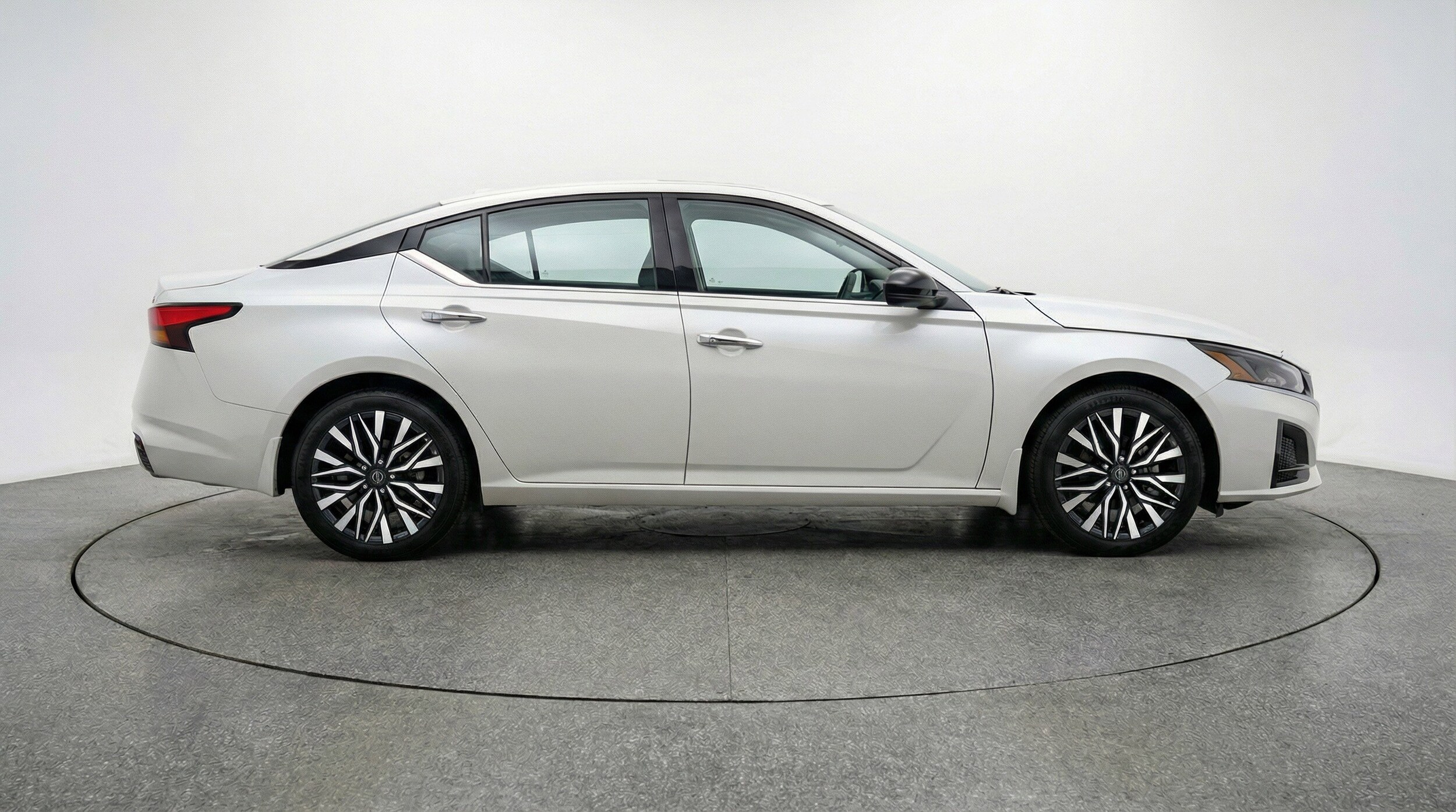 Thumbnail: 2025 Nissan Altima - 11