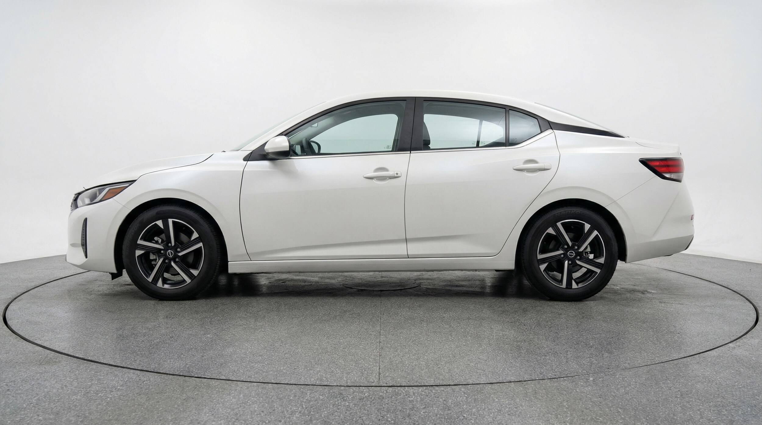 Thumbnail: 2025 Nissan Sentra - 4