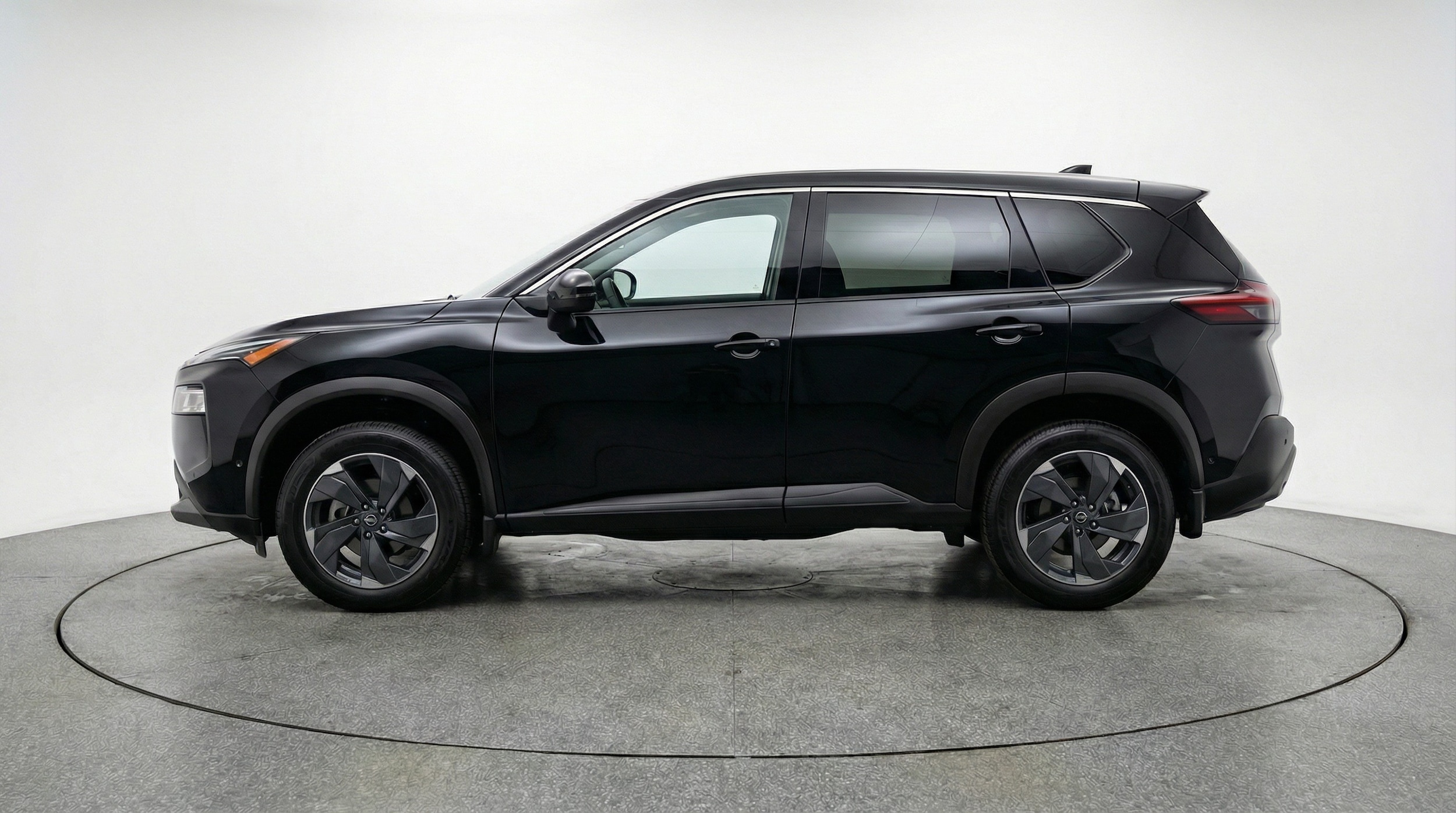 Thumbnail: 2025 Nissan Rogue - 4