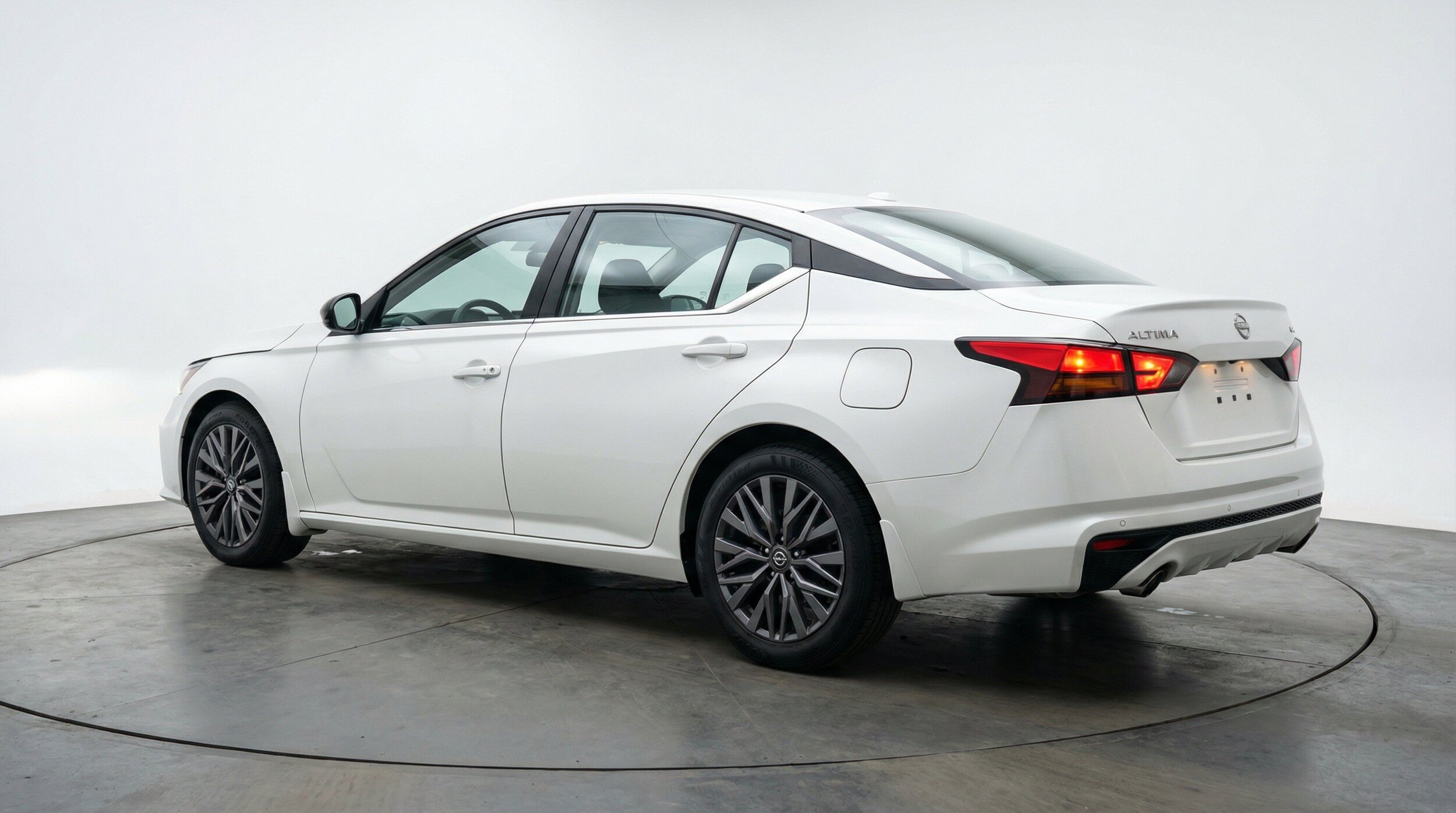 Thumbnail: 2025 Nissan Altima - 6