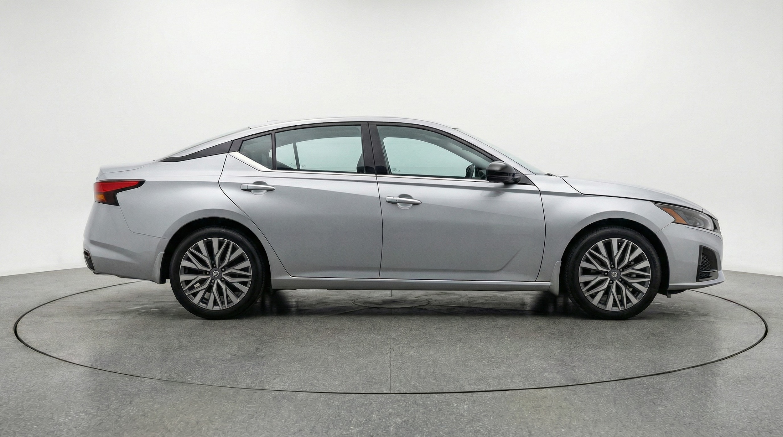 Thumbnail: 2025 Nissan Altima - 8