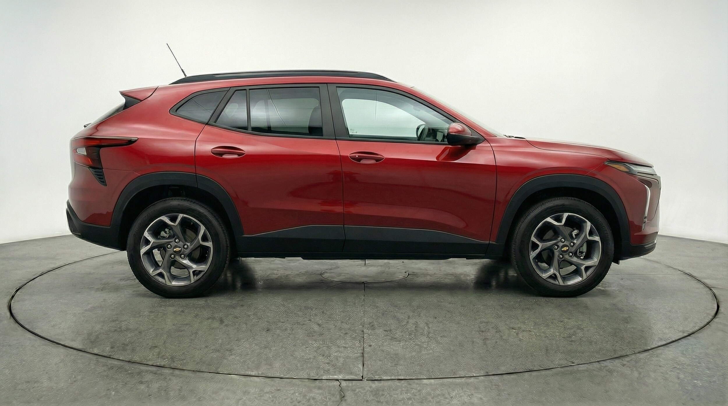 Thumbnail: 2025 Chevrolet Trax - 8