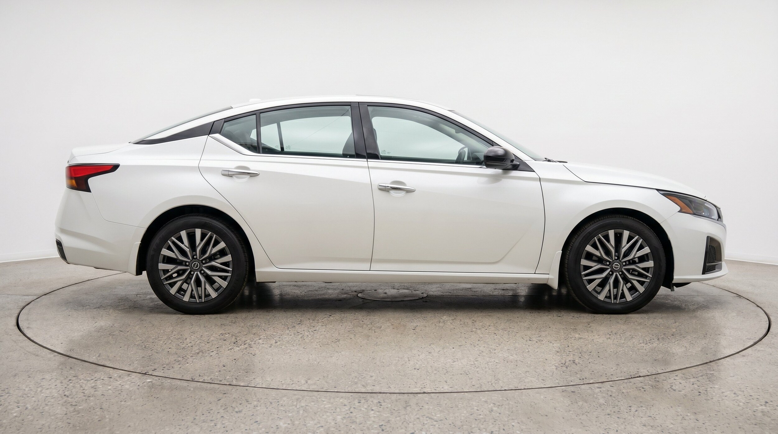 Thumbnail: 2025 Nissan Altima - 11