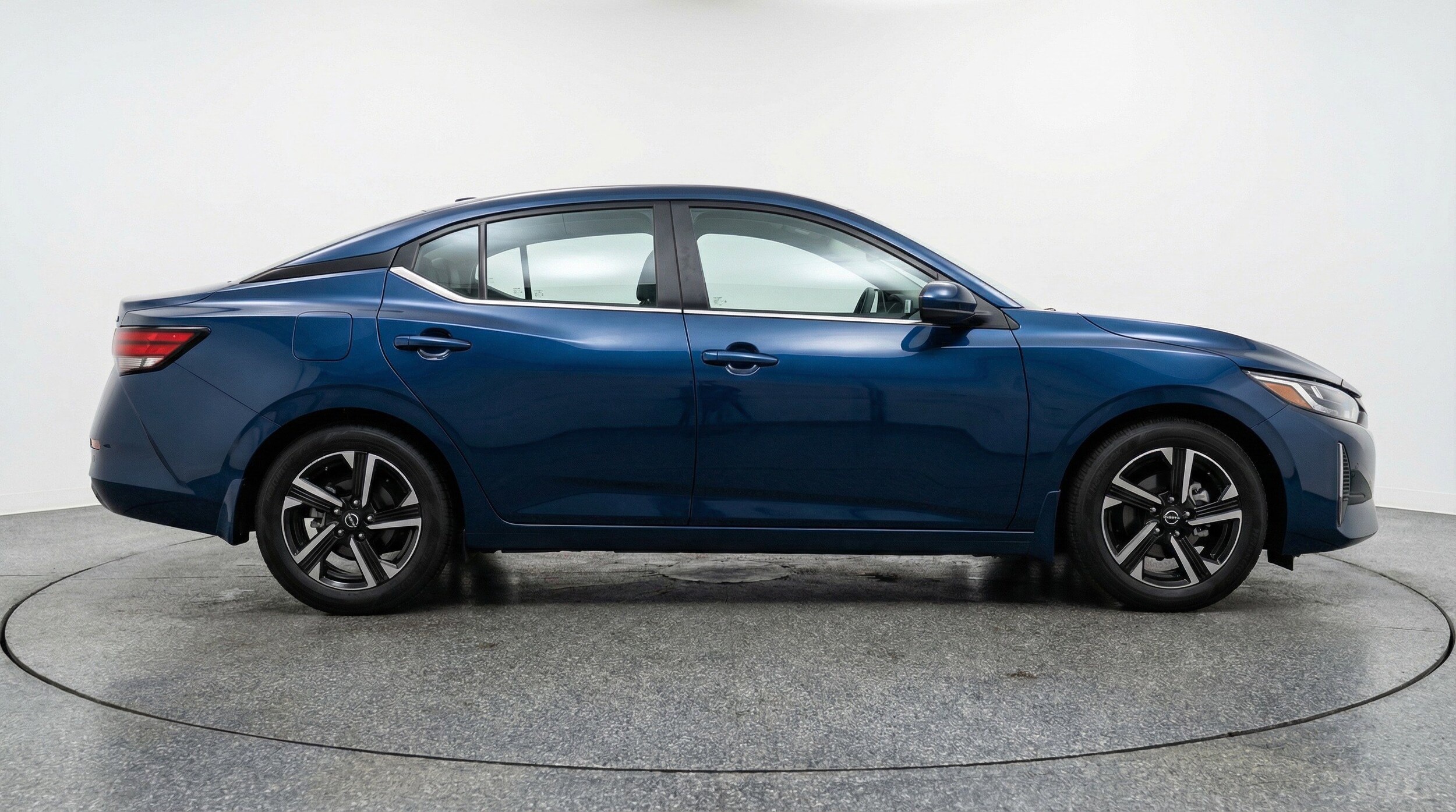 Thumbnail: 2025 Nissan Sentra - 11