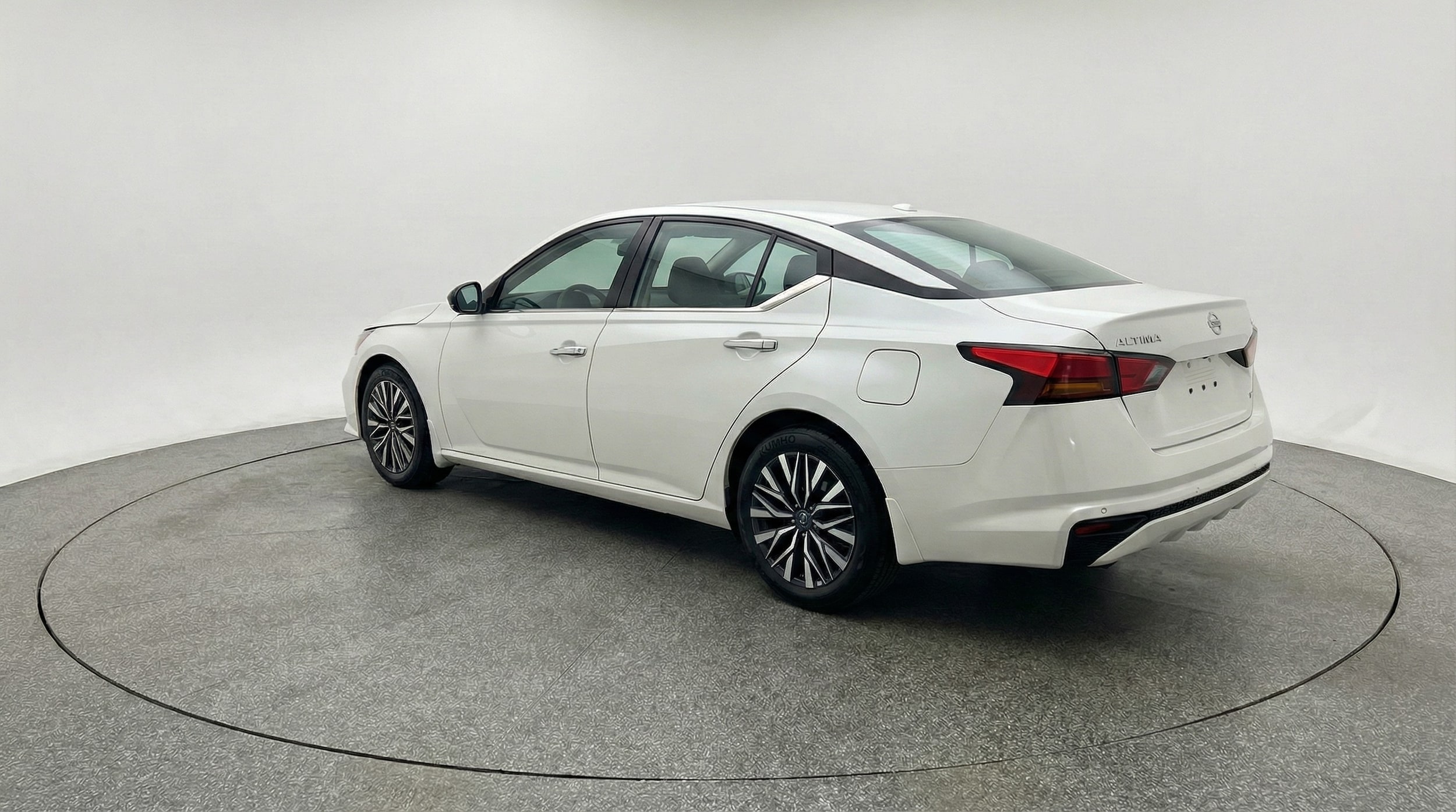 Thumbnail: 2025 Nissan Altima - 5