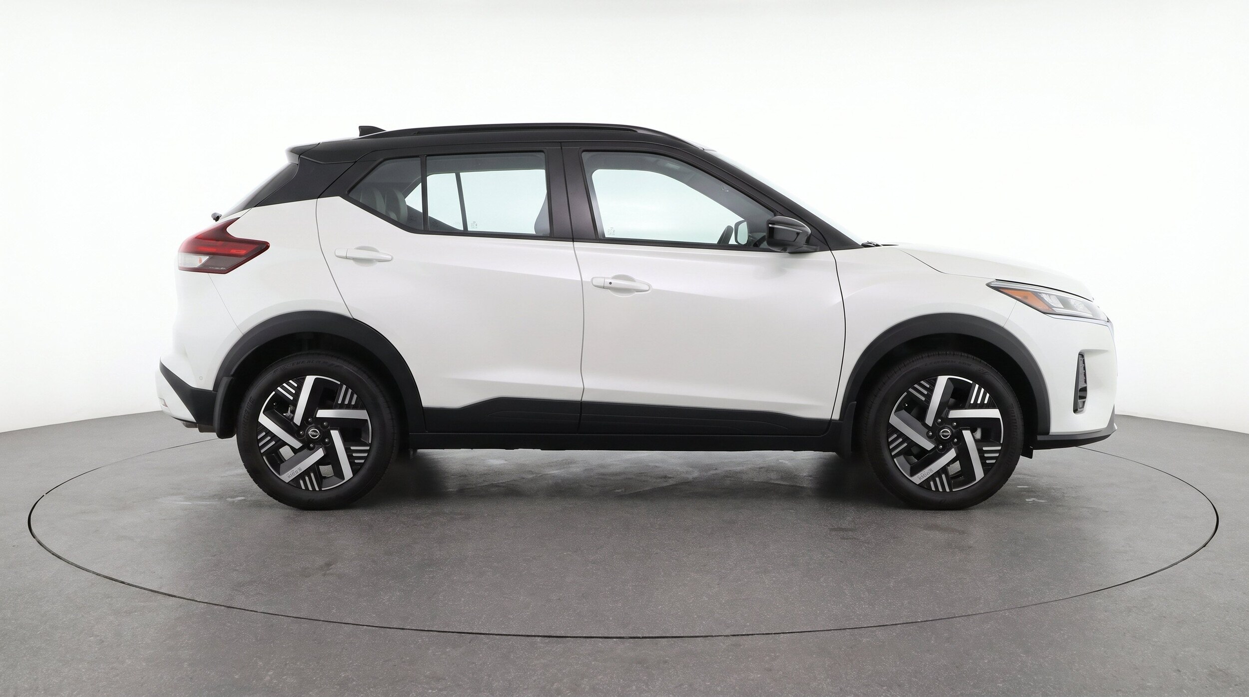 Thumbnail: 2026 Nissan Kicks - 11