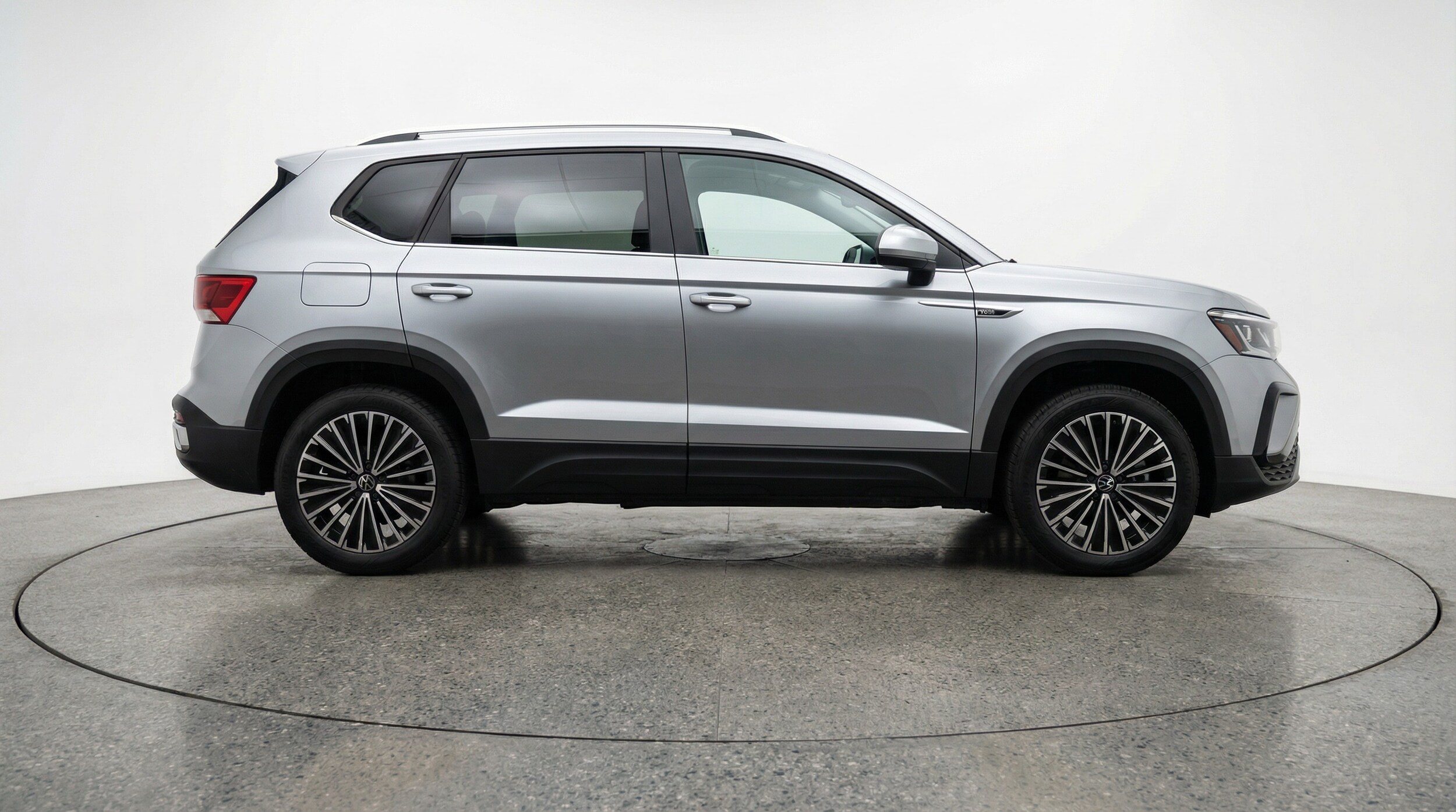 Thumbnail: 2025 Volkswagen Taos - 8