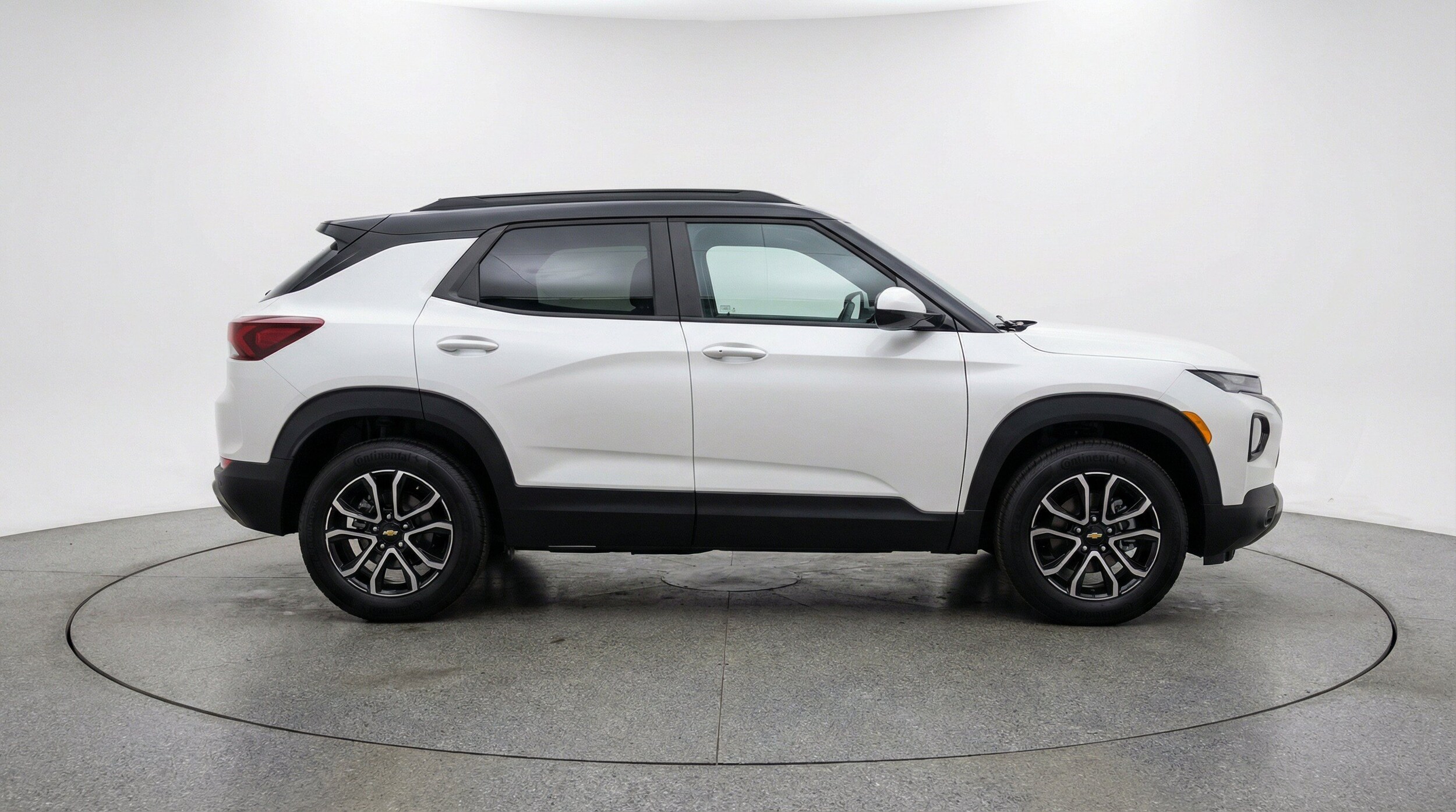 Thumbnail: 2025 Chevrolet TrailBlazer - 11