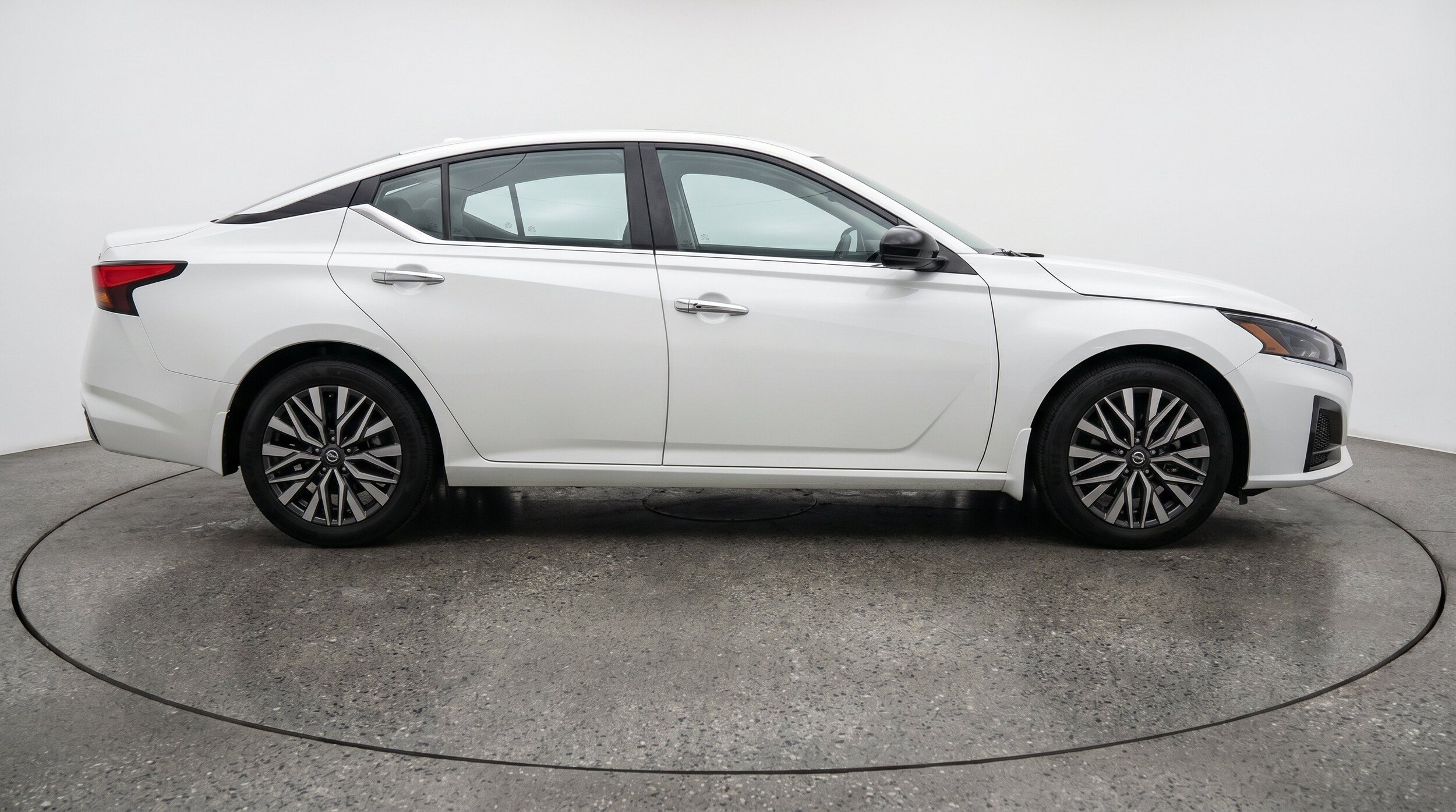 Thumbnail: 2025 Nissan Altima - 11