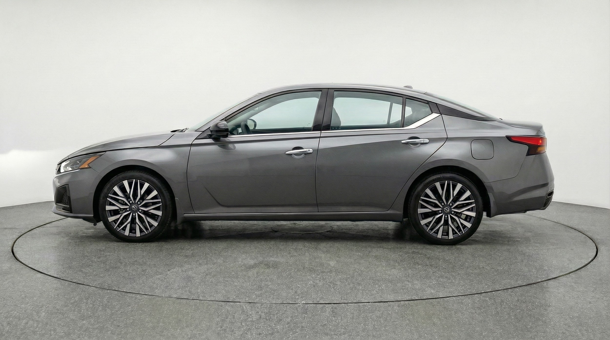 Thumbnail: 2025 Nissan Altima - 4