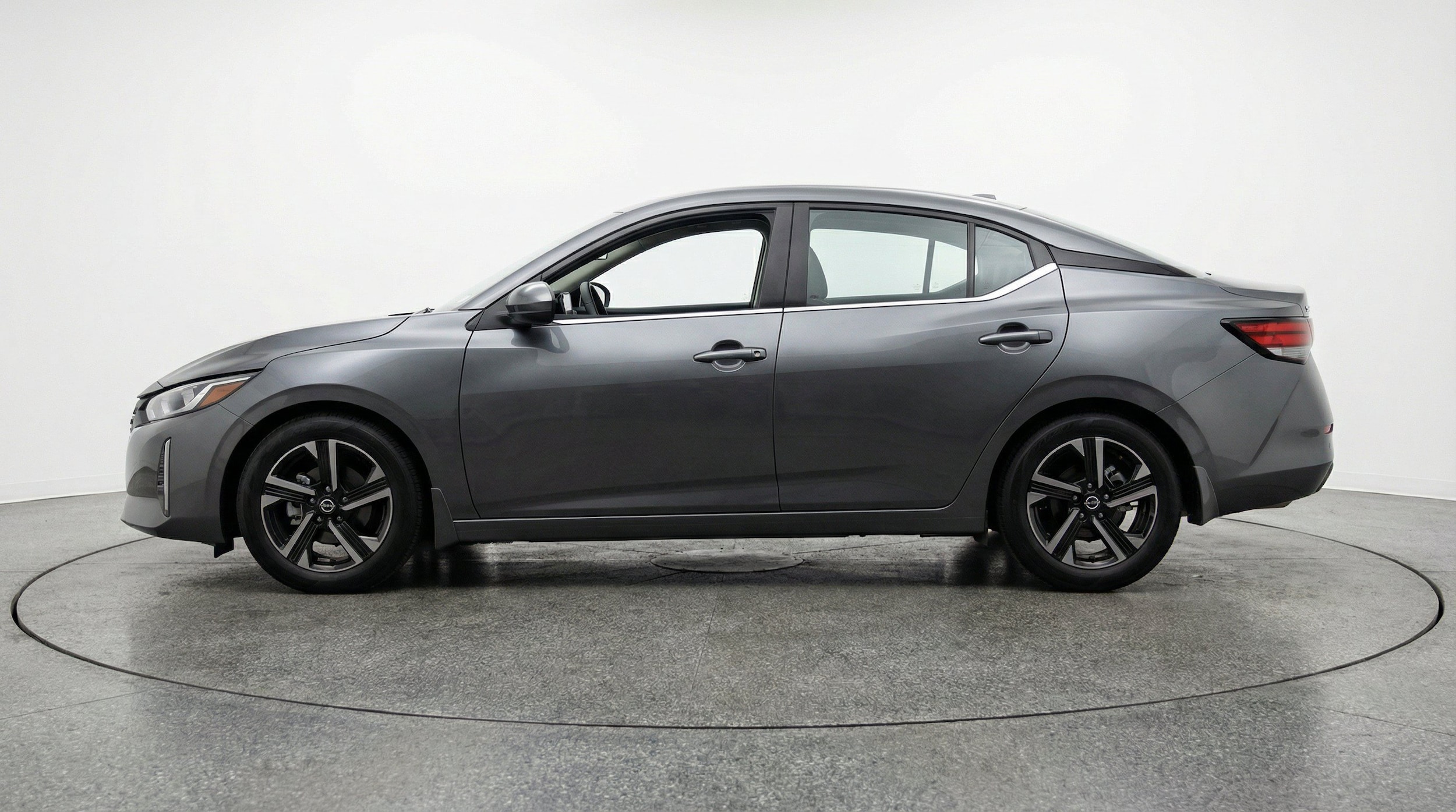 Thumbnail: 2025 Nissan Sentra - 5