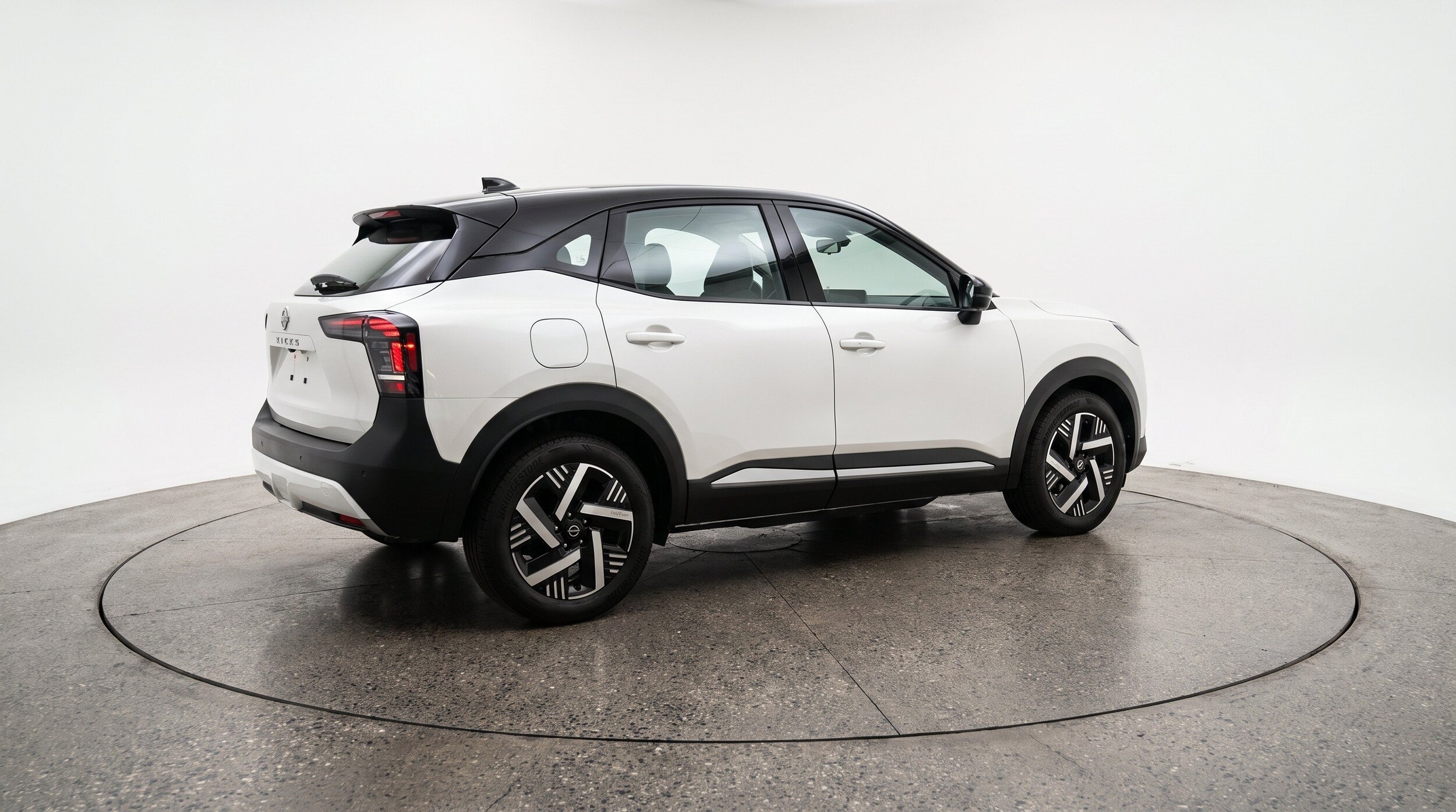 Thumbnail: 2026 Nissan Kicks - 9