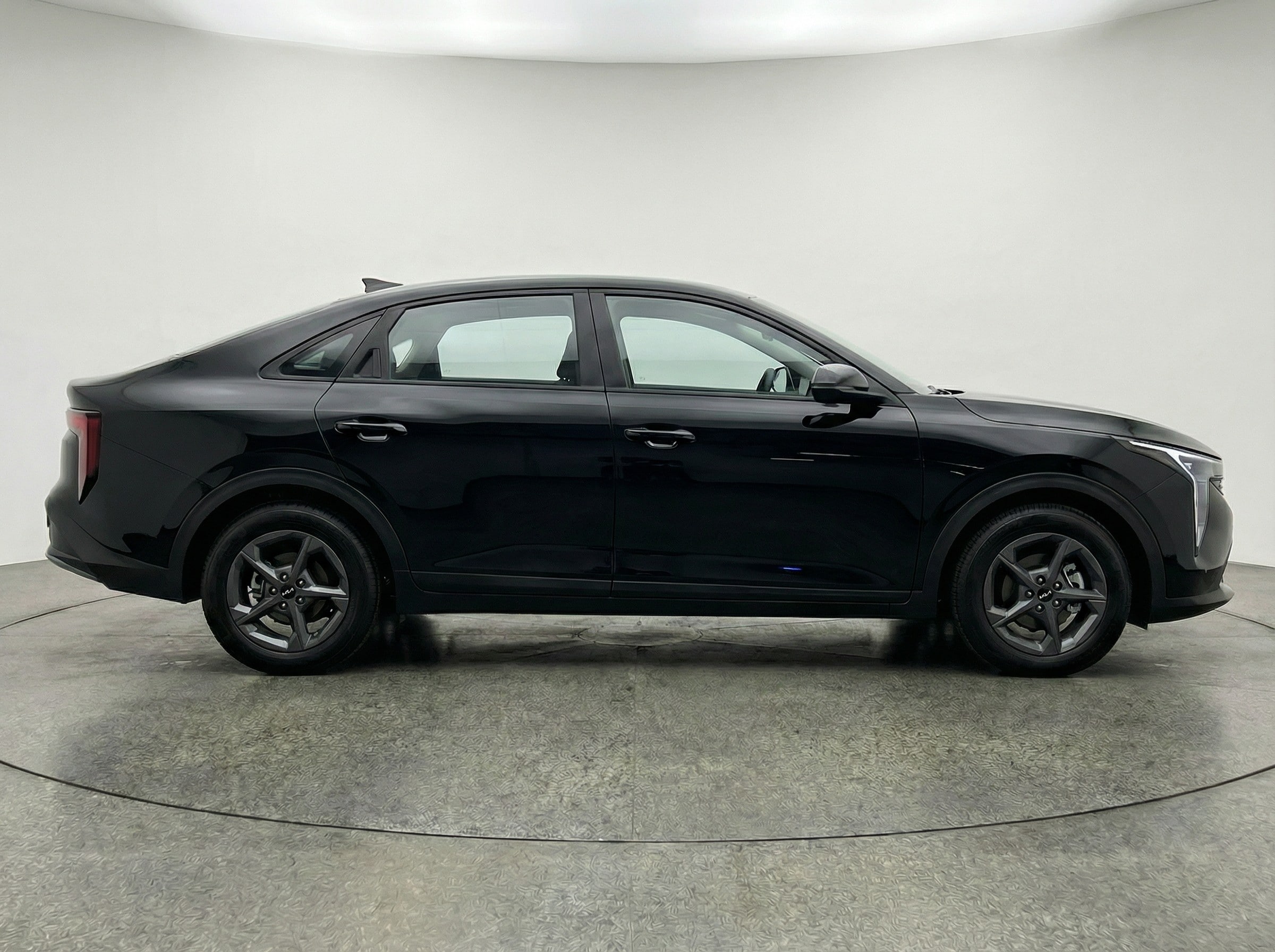 Thumbnail: 2025 Kia K4 - 8