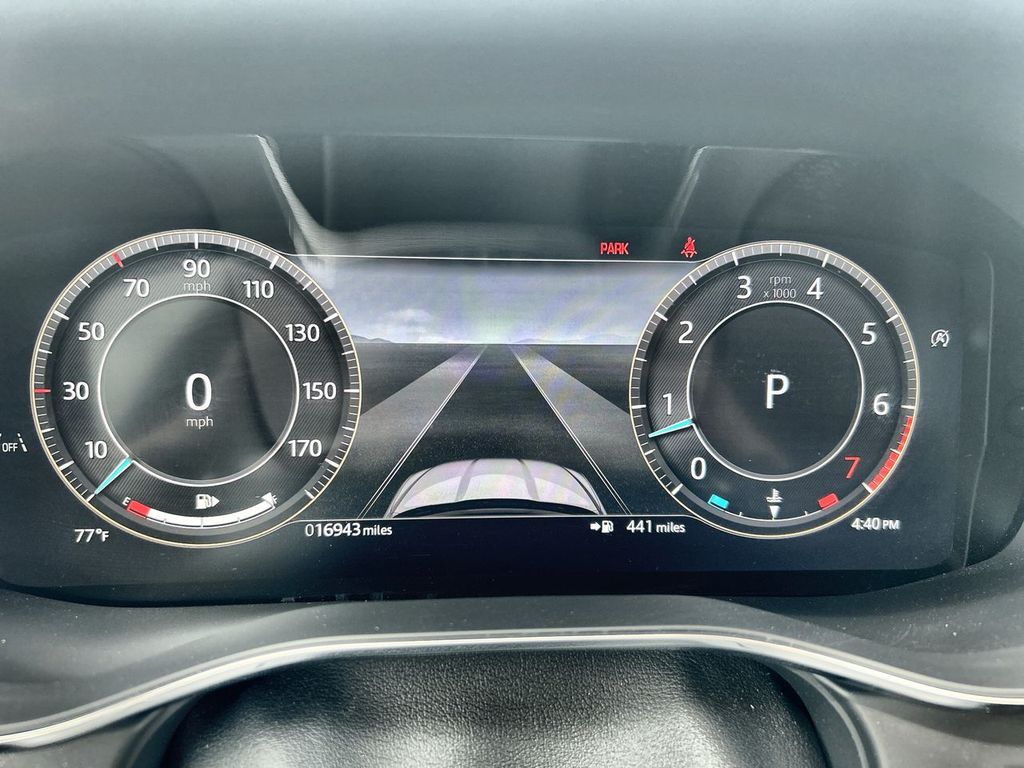 2025 Jaguar F-PACE R-Dynamic S - Photo 22