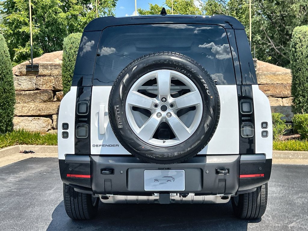 Used 2026 Land Rover Defender 130 X-Dynamic SE SUV
