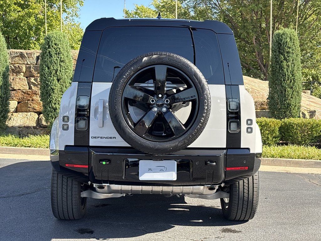 New 2026 Land Rover Defender 110 400PS X-Dynamic SE SUV