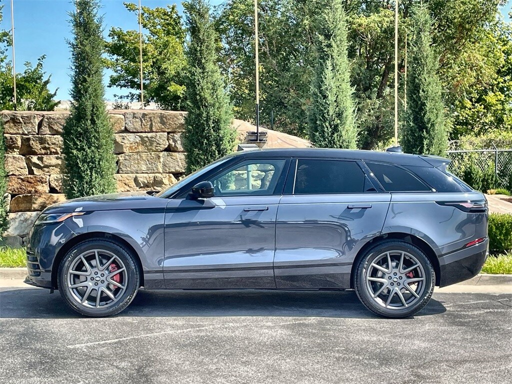 2025 Land Rover Range Rover Velar photo 2