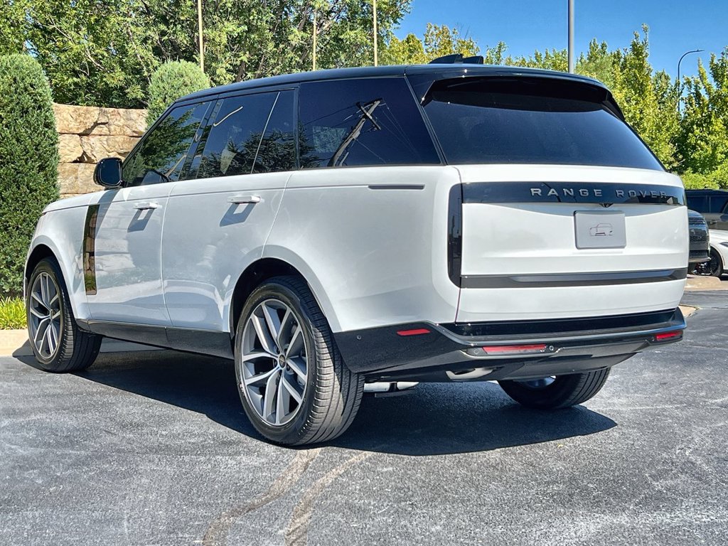 New 2027 Land Rover Range Rover SE 400PS Auto SUV
