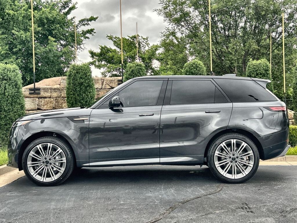 New 2026 Land Rover Range Rover Sport Dynamic SE 400PS SUV