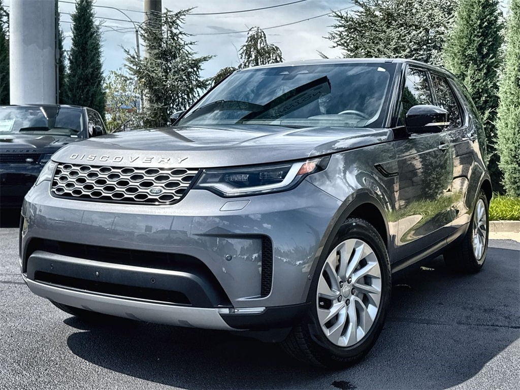 2025 Land Rover Discovery S's photo