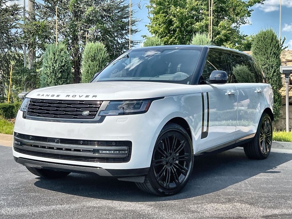 New 2026 Land Rover Range Rover SE SUV